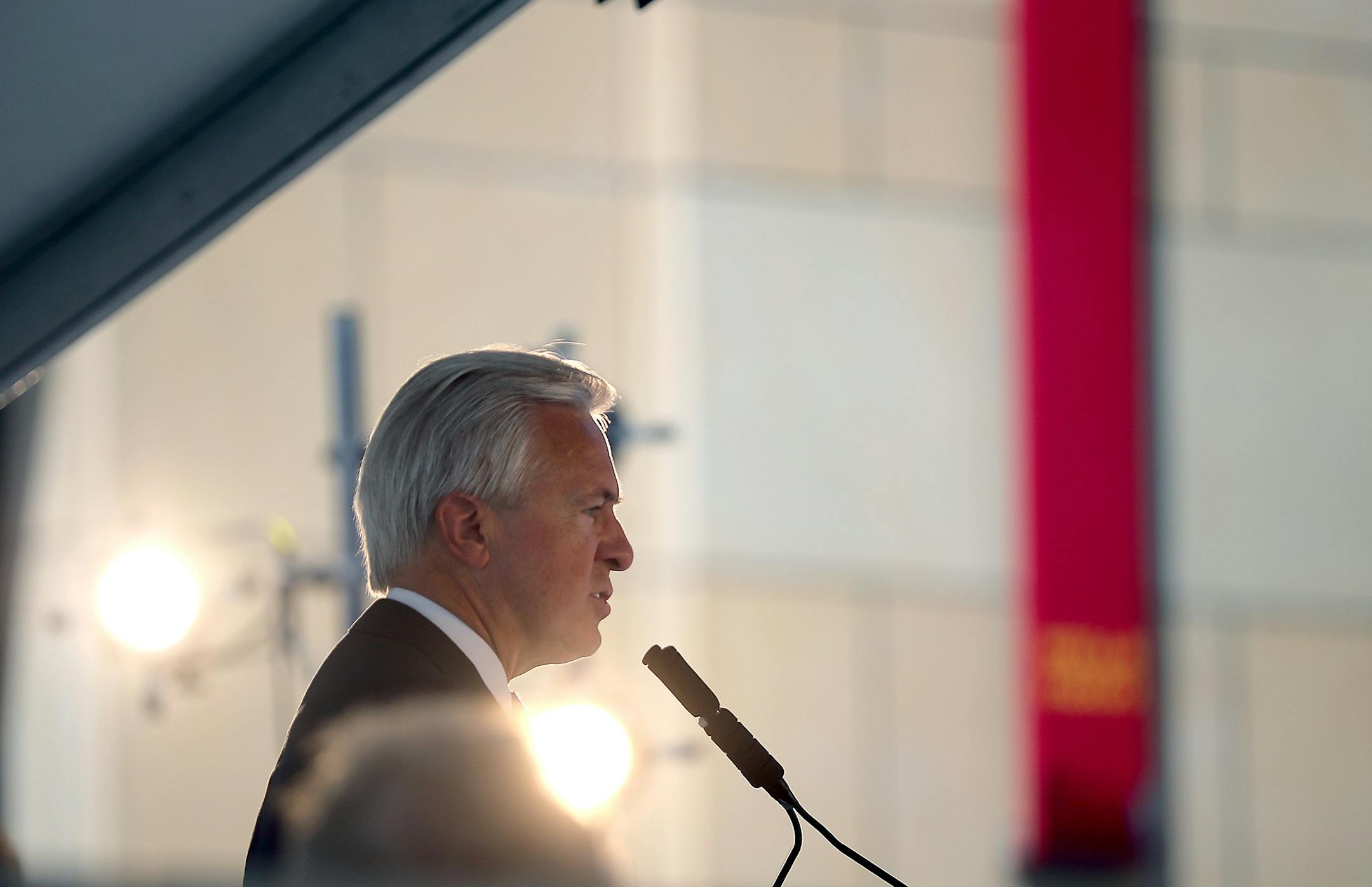 Wells Fargo Chairman and CEO John Stumpf greeted and welcomed employees and visitors during the grand opening of Minneapolis East Town Towers, Wednesday, July 20, 2016 in downtown Minneapolis, MN.
