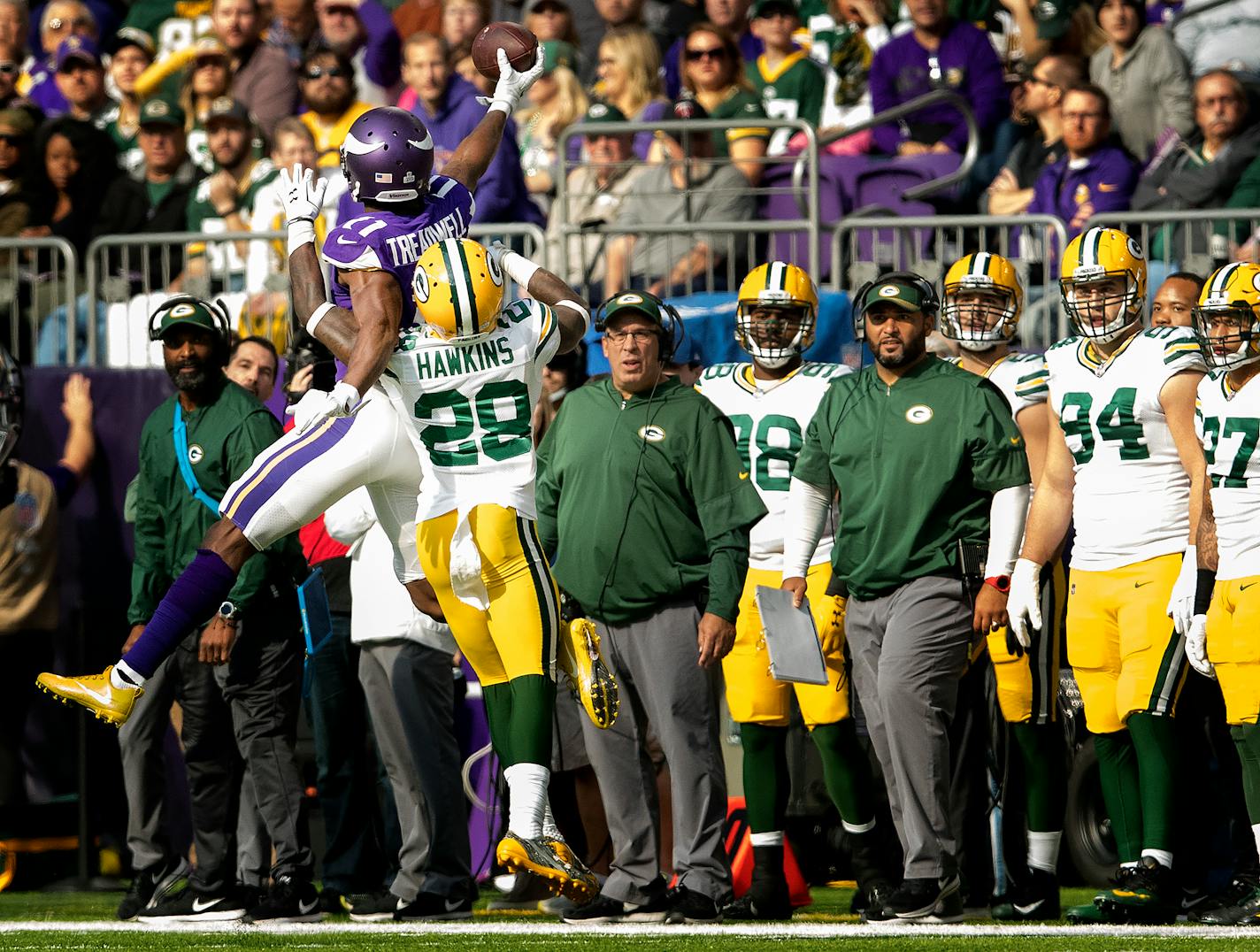 Laquon Treadwell burned Josh Hawkins with a 25-yard grab in the third quarter.