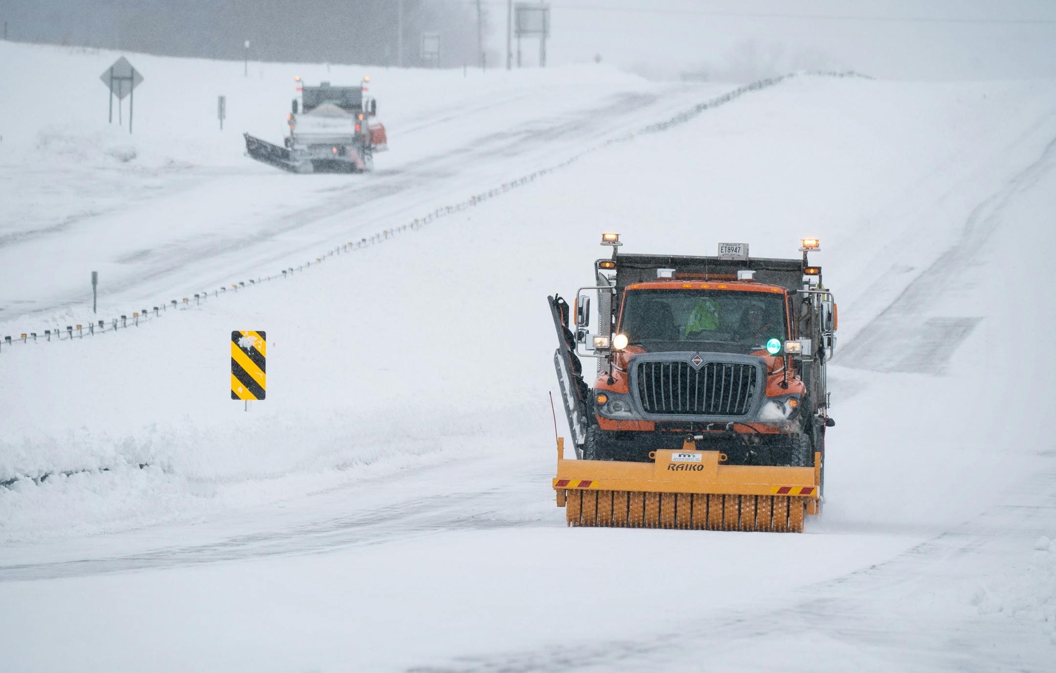 MNDOT called out the "ice breaker" to try to break up the ice covered lanes of I-35 south of Owatonna. Automobiles and tractor trailers were no match for the five to 8 foot drifts on I-35 south of Owatonna. ] GLEN STUBBE • glen.stubbe@startribune.com Monday, February 25, 2019 Follow on the blizzard that stranded hundreds of motorists in southern Minnesota.