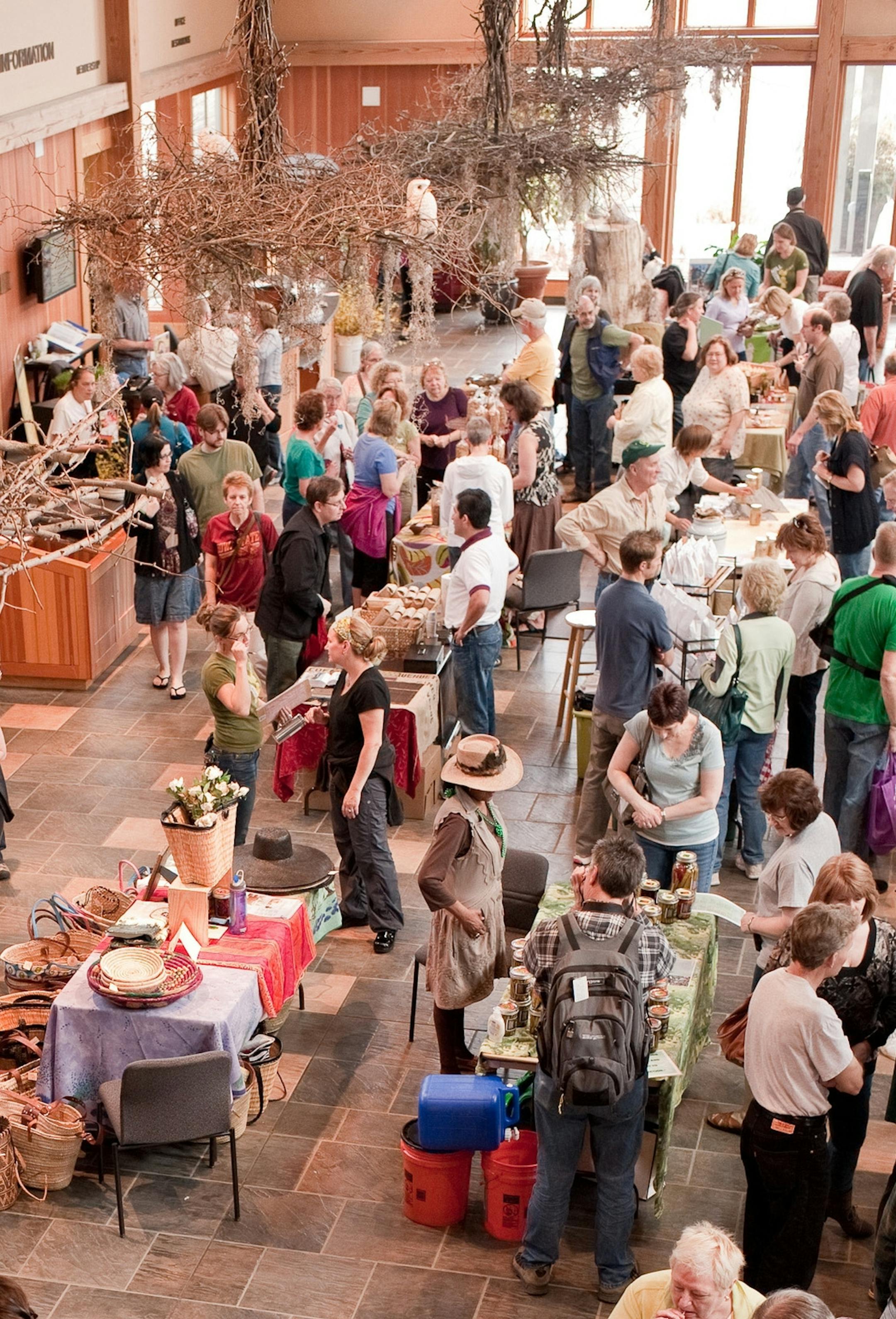 Mill City Farmers Market at Minnesota Landscape Arboretum