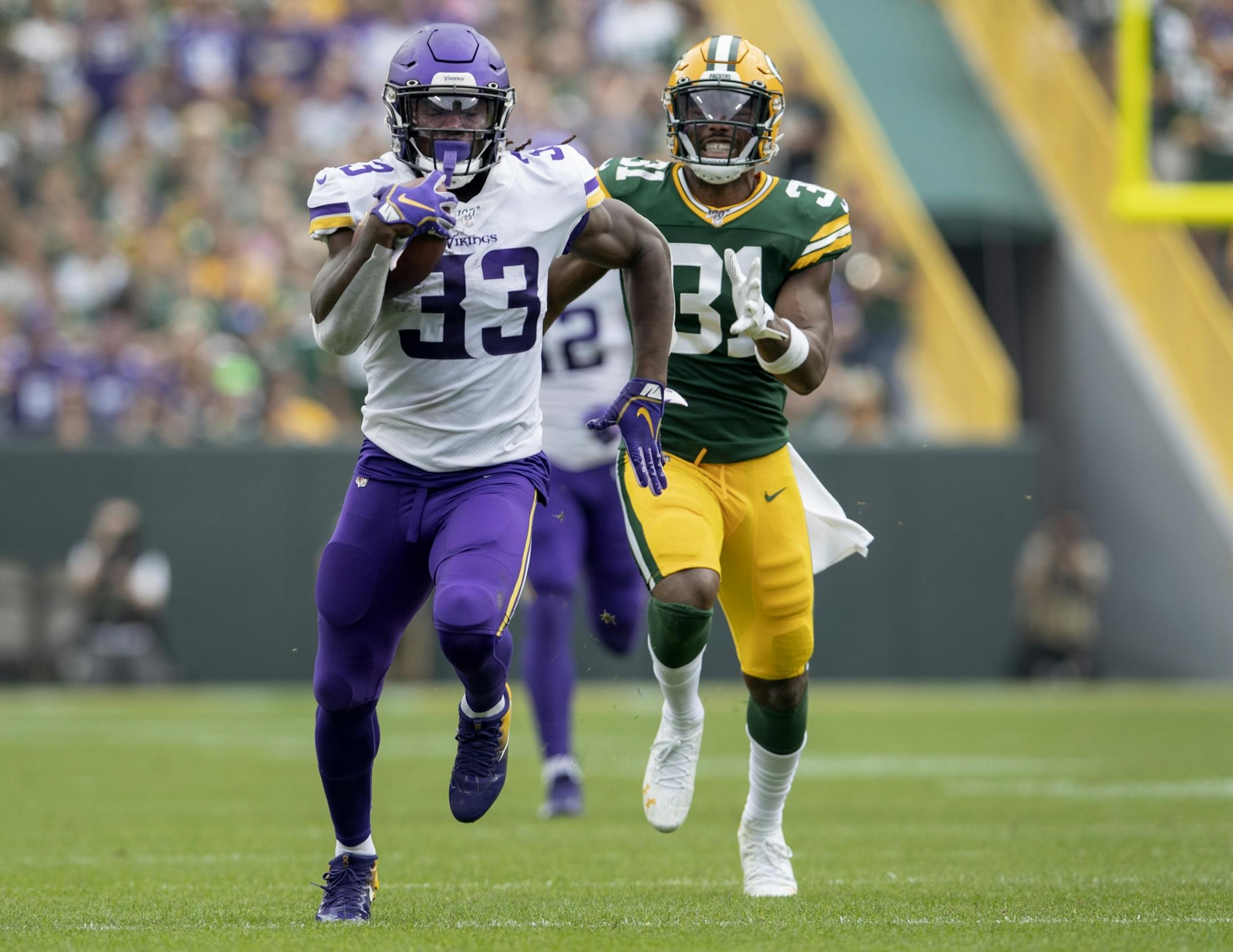 Minnesota Vikings' Dalvin Cook (33).