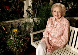 Betty White posed for a portrait on the set of the television show “Hot in Cleveland” in Studio City section of Los Angeles on Wednesday, June 9, 