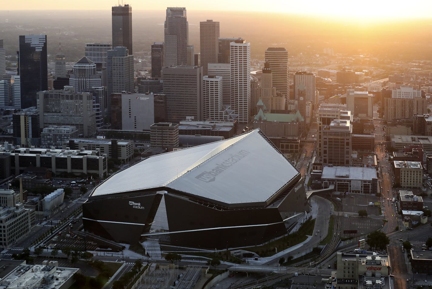 U.S. Bank Stadium - Exterior and construction images. ] US Bank Stadium - Vikings brian.peterson@startribune.com Minneapolis, MN - 06/30/2016