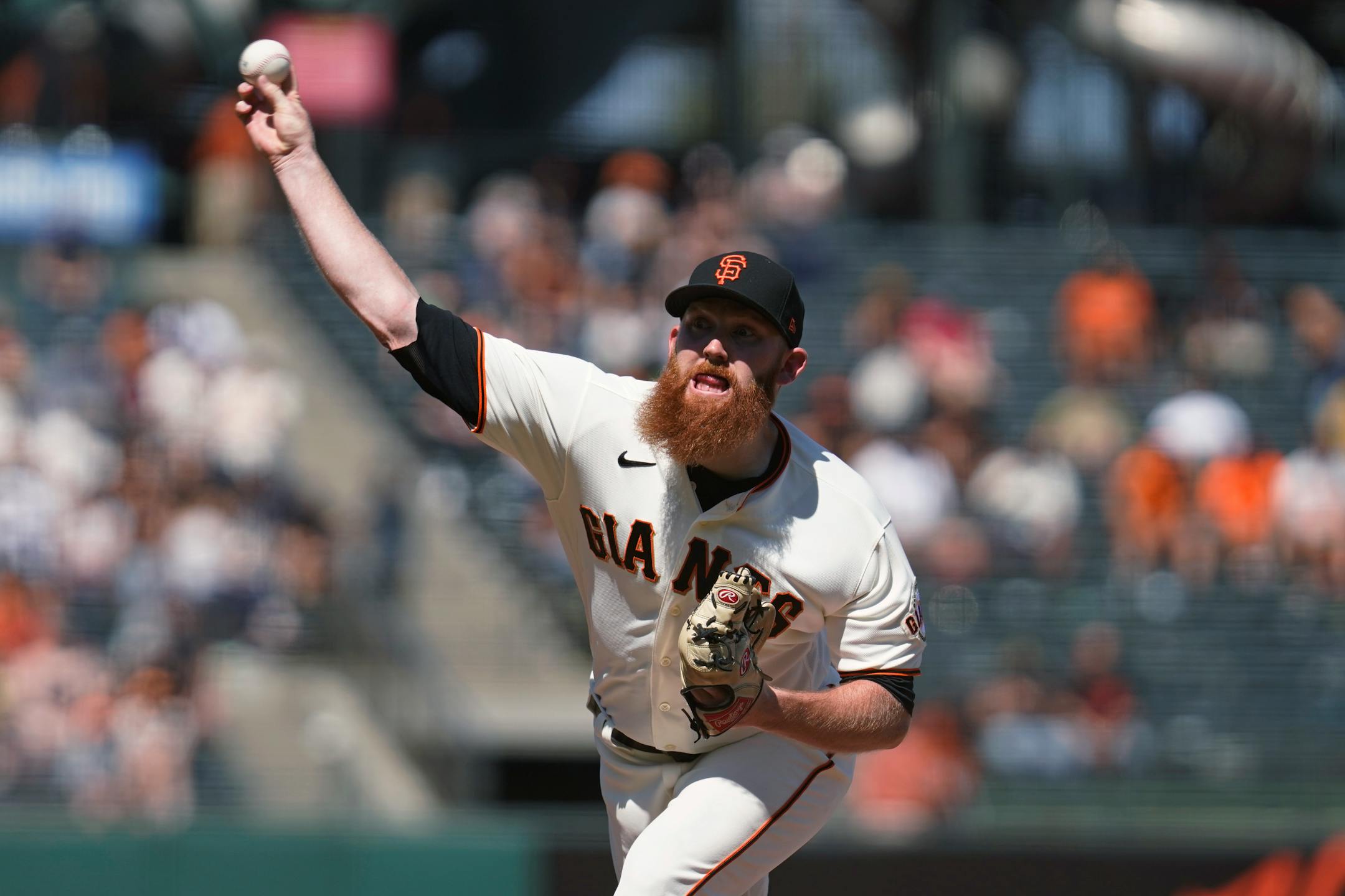 San Francisco Giants relief pitcher Zack Littell works in the ninth inning of the team's baseball game against the Arizona Diamondbacks on Thursday, June 17, 2021, in San Francisco. San Francisco won 10-3. (AP Photo/Eric Risberg)