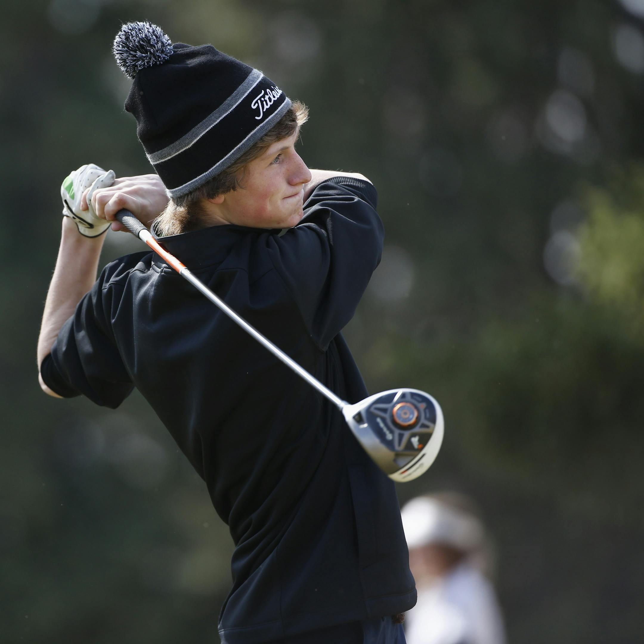 Vann Hartigan watched his shot off of the tee. ] (KYNDELL HARKNESS/STAR TRIBUNE) kyndell.harkness@startribune.com During Mounds View's golf practice at Gross National Golf Course in St. Anthony Village Min., Friday, April 10, 2014.