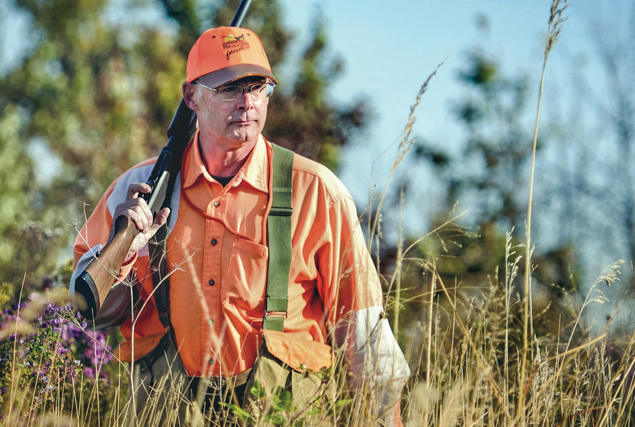 DNR Commissioner Tom Landwehr looked for pheasants near Mankato. ] GLEN STUBBE * gstubbe@startribune.com Friday, October 10, 2015 Profile of DNR Commissioner Tom Landwehr, who has one of the most difficult jobs in state government as head of the Dept. of Natural Resources. His hands are in some of the messy political issues of the day, including water pollution, mining, fishing and hunting. We'll hang out with him as he hunts at Governor's pheasant opener, Mankato. ORG XMIT: MIN1510121355280723