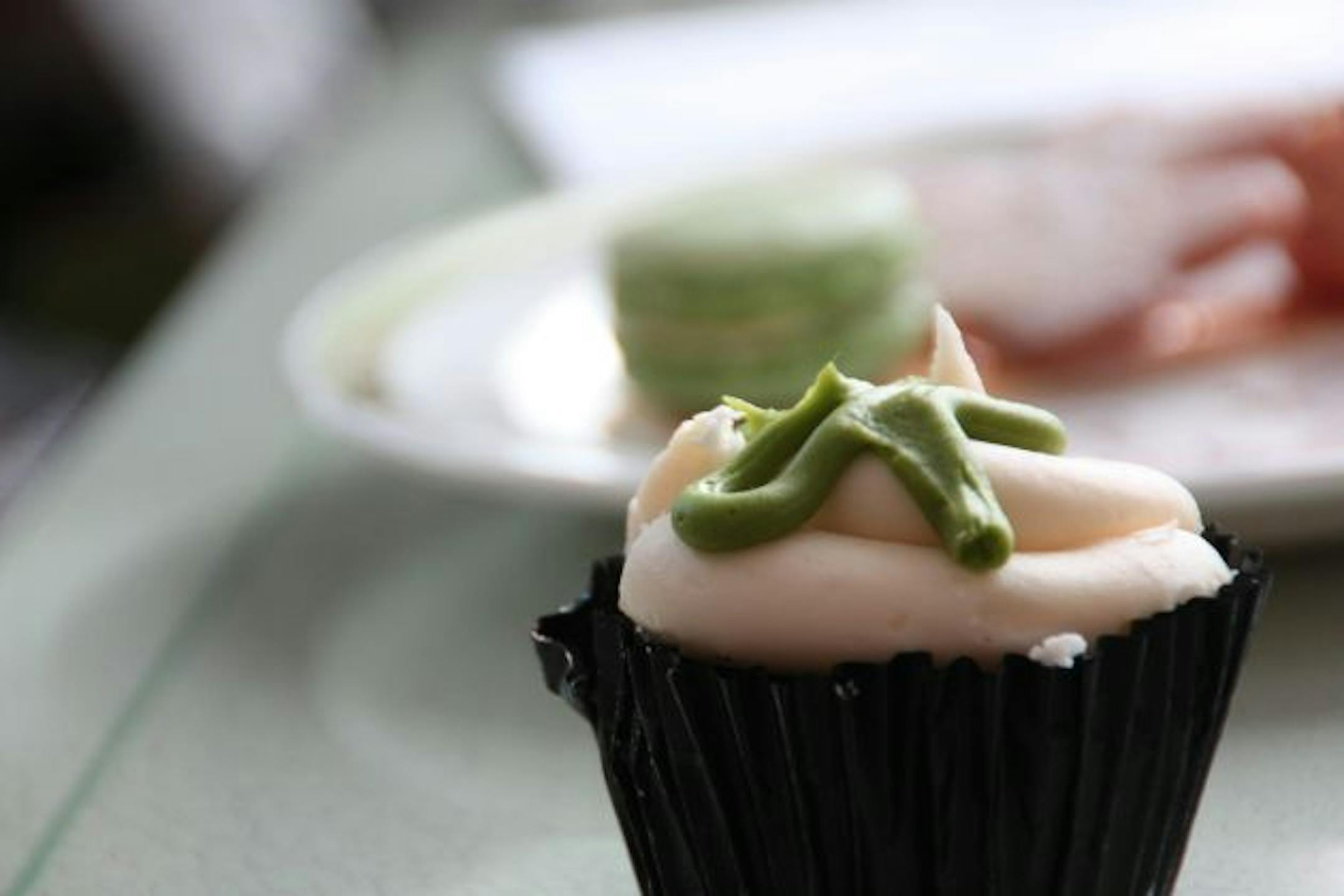 Yeah, go ahead! TRY and tell me you've seen something more delicious today than this Guinness and chocolate cupcake.