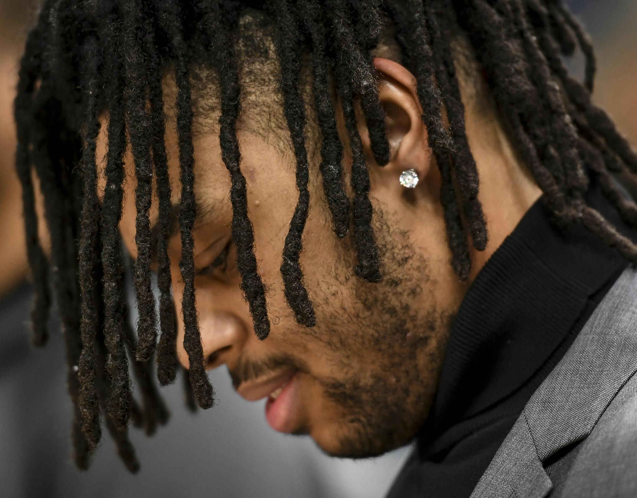 Minnesota Timberwolves guard D'Angelo Russell (0) before Saturday night's game against the LA Clippers. ] Aaron Lavinsky • aaron.lavinsky@startribune.com The Minnesota Timberwolves played the Los Angeles Clippers on Saturday, Feb. 8, 2020 at Target Center in Minneapolis, Minn.