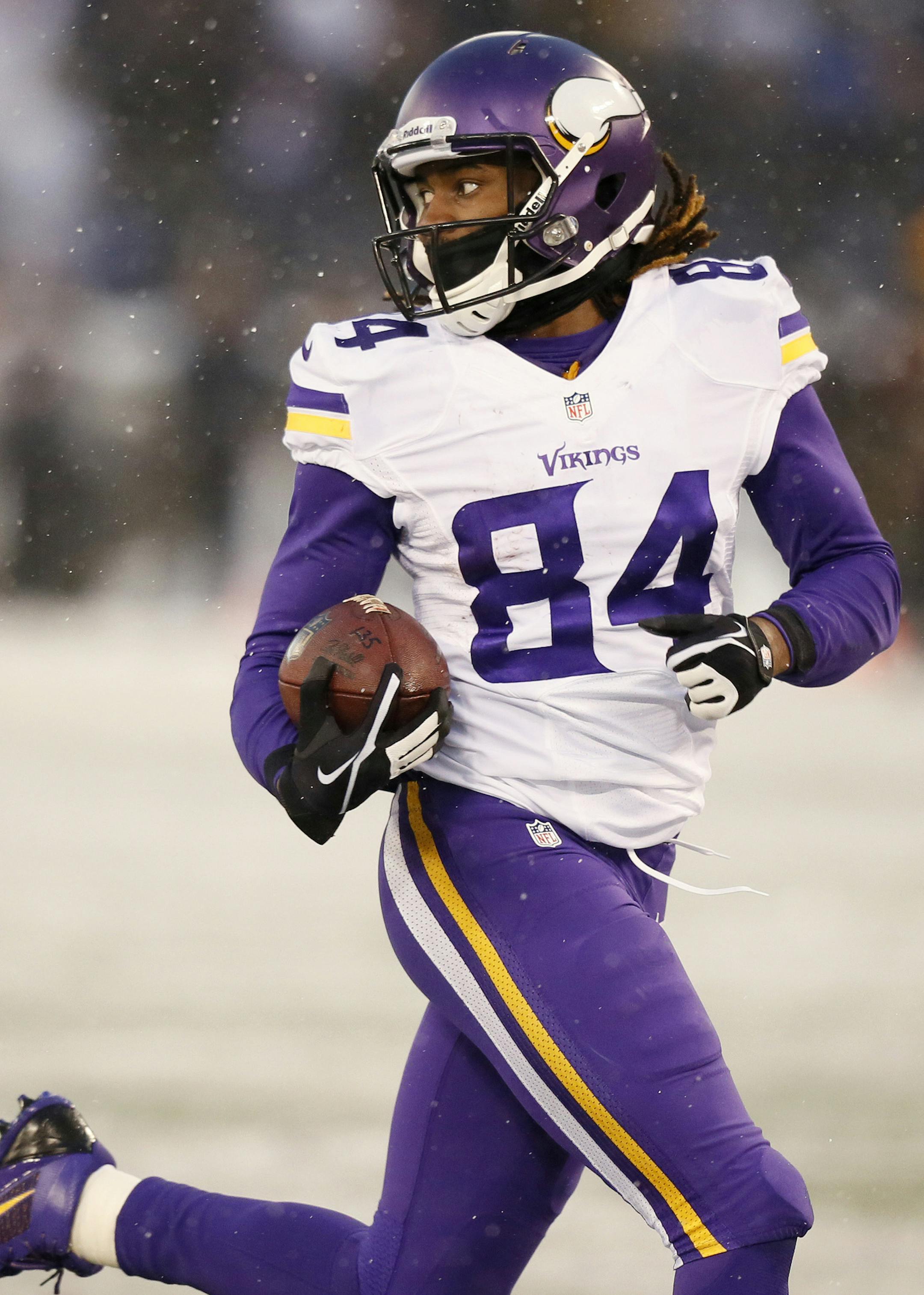 Cordarrelle Patterson broke free for a 79 yard TD run in the 4th quarter. ] M&T BANK STADIUM - Minnesota Vikings -vs- Baltimore Ravens Baltimore, MD 12/08//2013