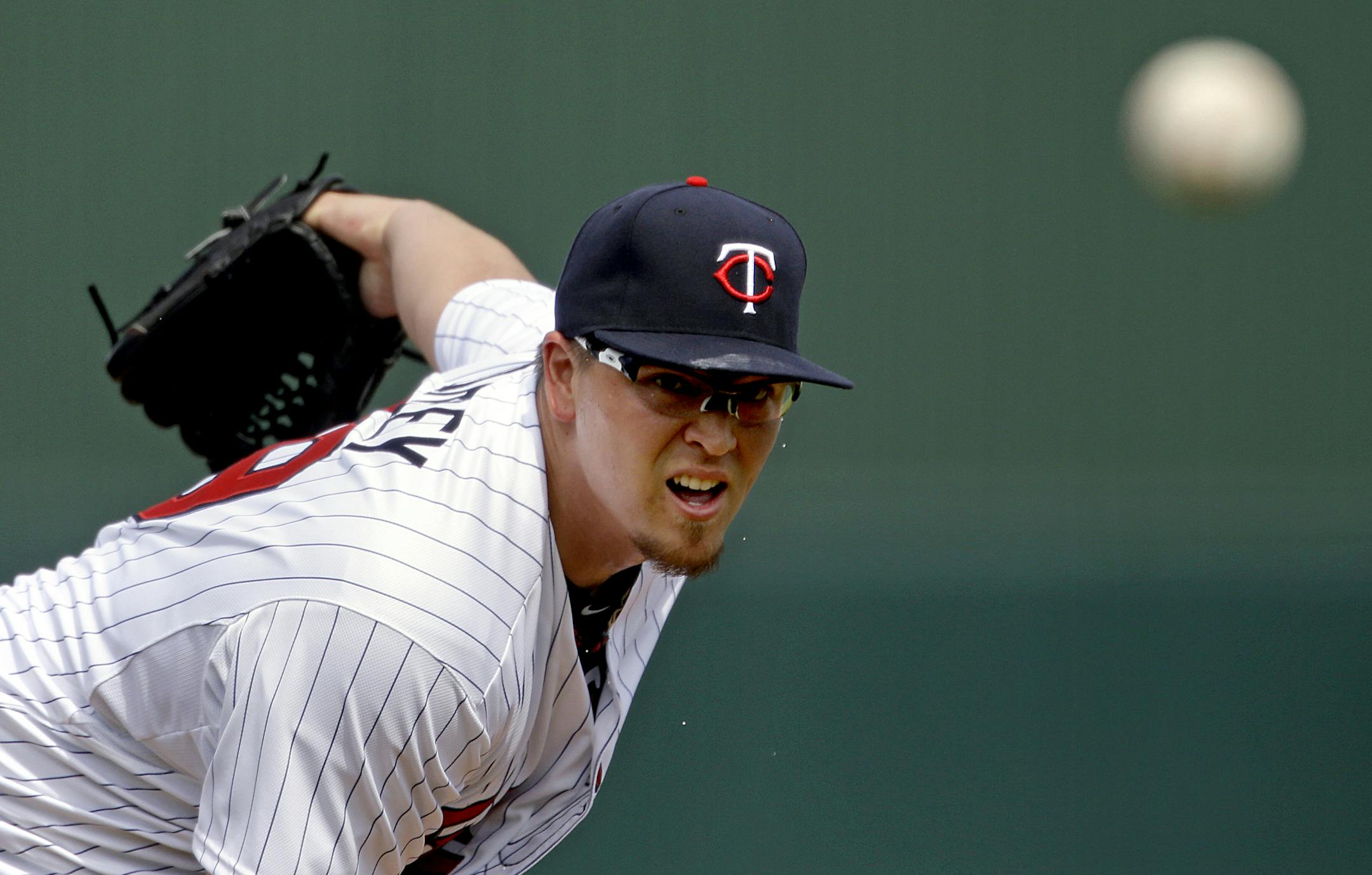 Twins starting pitcher Vance Worley