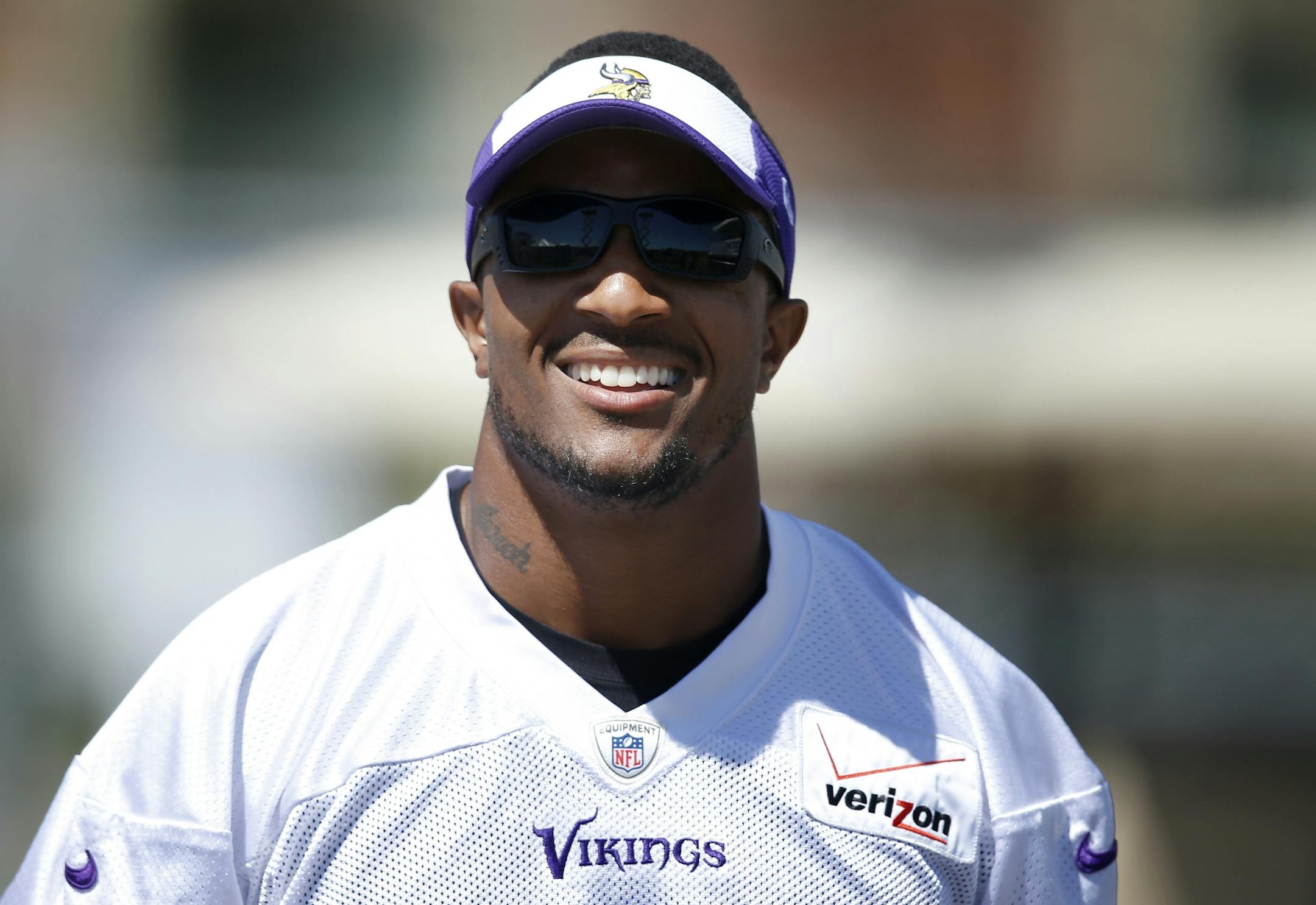 Minnesota Vikings Josh Robinson (21).