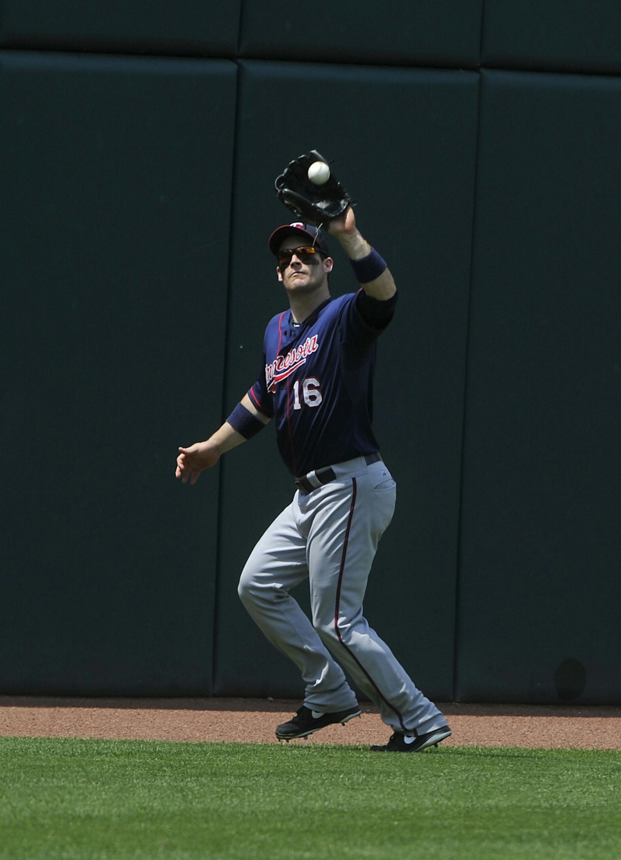 Twins left fielder Josh Willingham