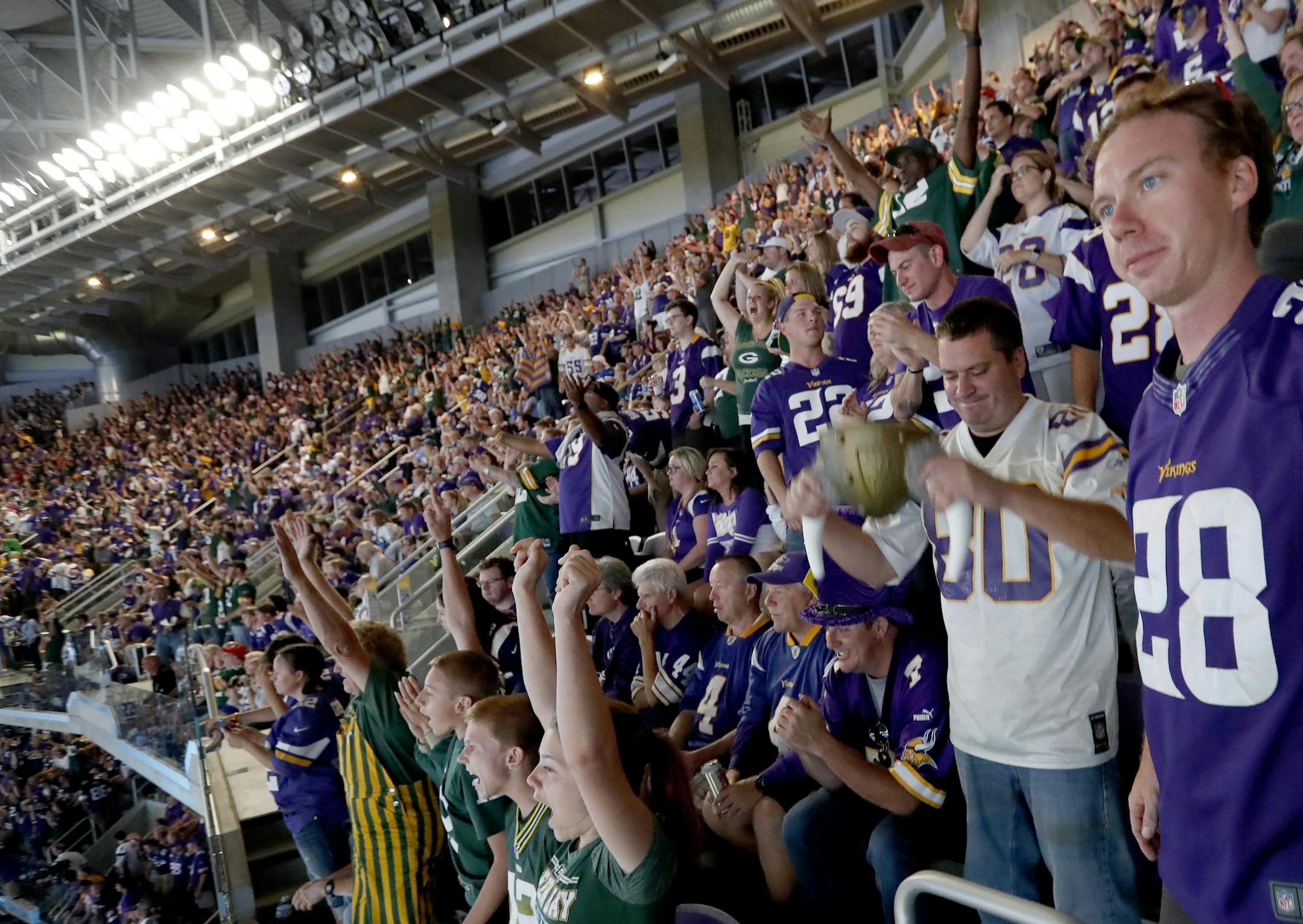 Vikings and Packers fans had a different reaction to a Green Bay touchdown in the first quarter.