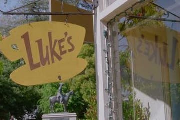 Two St. Paul coffee shops will be serving up free "Luke's" coffee Wednesday morning, courtesy of Netflix, which is bringing back "Gilmore Girls."