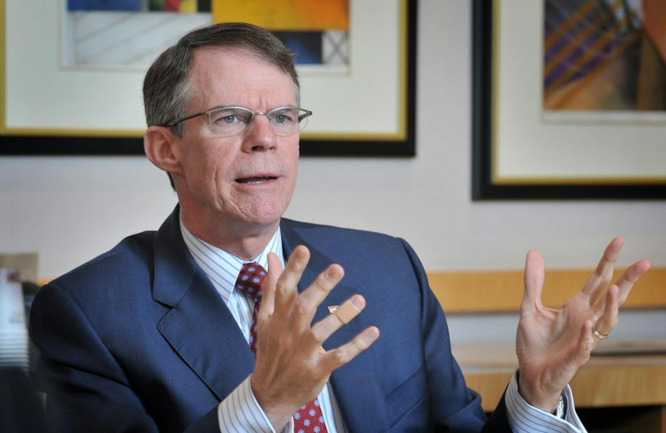 GLEN STUBBE \u0301 gstubbe@startribune.com -- Tuesday, March 16, 2010 -- Minneapolis, Minn. -- ] Richard Davis, chief executive of U.S. Bancorp and chairman of the Financial Services Roundtable, one of the nation's most powerful bank lobby groups.