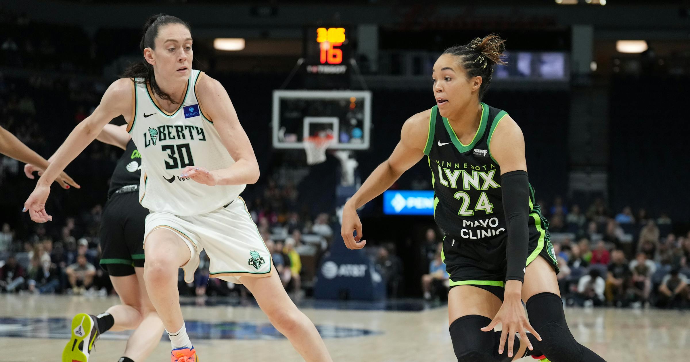 Breanna Stewart leads Liberty to 76-67 victory over Lynx Breanna Stewart leads Liberty to 76-67 victory over Lynx