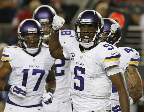 Minnesota Vikings quarterback Teddy Bridgewater (5) signals during the first half of an NFL football game against the San Francisco 49ers in Santa Cla