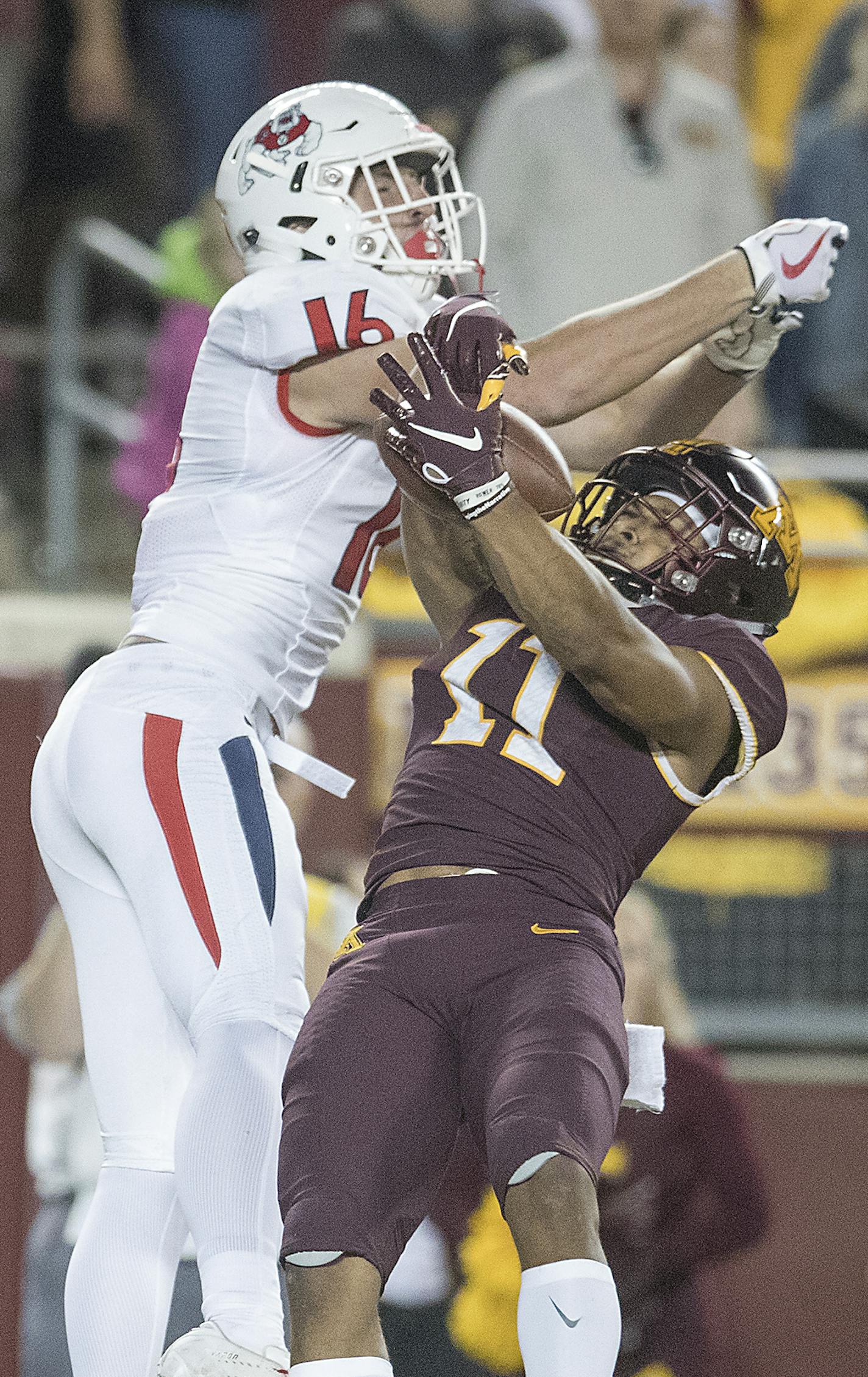 Minnesota's defensive back Antoine Winfield Jr. intercepted the ball in the end zone from Fresno State's tight end Jared Rice to save the game in the fourth quarter as Minnesota took on Fresno State at TCF Bank Stadium, Saturday, September 8, 2018 in Minneapolis, MN. Minnesota defeated Fresno State 21 to 14. ] ELIZABETH FLORES &#xef; liz.flores@startribune.com