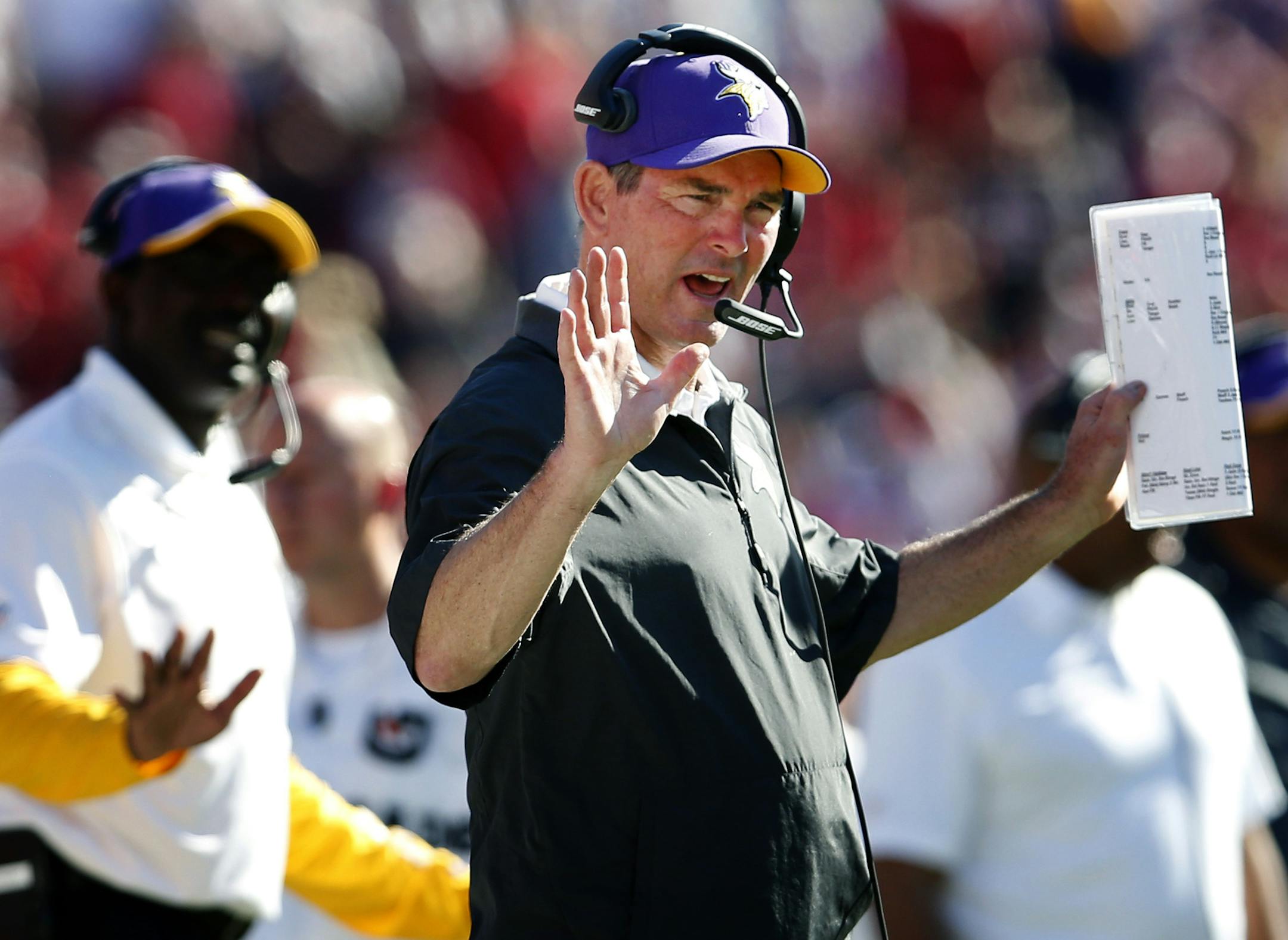 Minnesota Vikings head coach Mike Zimmer in the fourth quarter. ] CARLOS GONZALEZ cgonzalez@startribune.com - October 26, 2014 , NFL, Tampa, FL, Raymond James Stadium, Tampa Bay Buccaneers vs. Minnesota