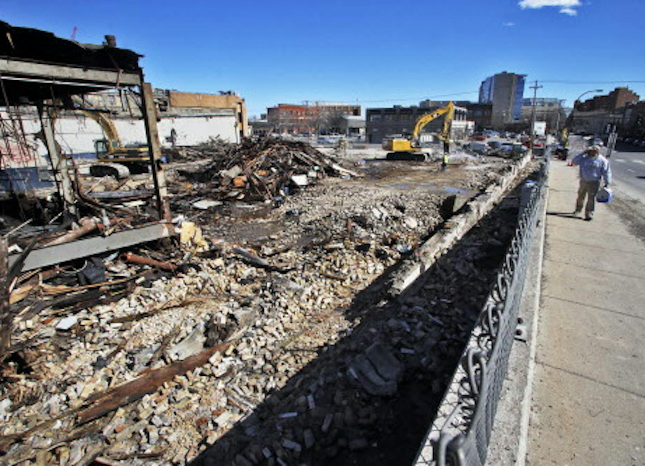 Demolition of Superior Plating building at 315 First Ave. N.E. in Minneapolis. ] (MARLIN LEVISON/STARTRIBUNE(mlevison@startribune.com)