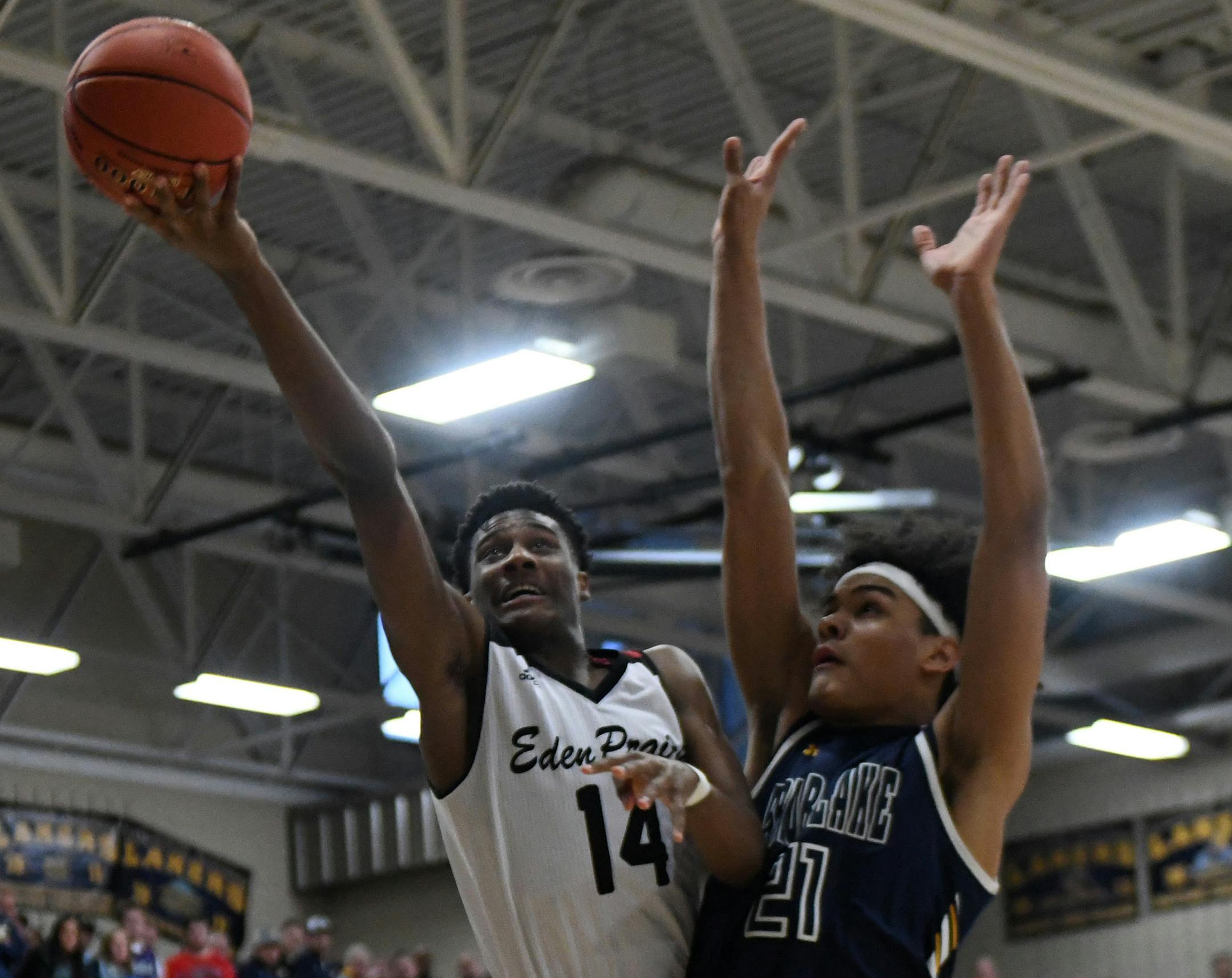 Eden Prarie's Ariel Bland went up for a shot . ] COURTNEY DEUTZ • courtney.deutz@startribune.com on Friday, March 15, 2019 at Prior Lake High School in Savage. Class 4A section 2 finals.