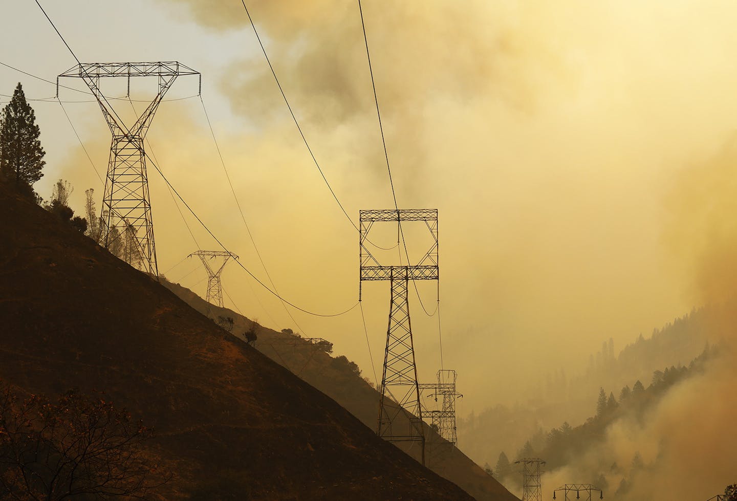 The investigation continues into the origin of the Camp fire, which some say started with a faulty PGA wire in Pulga, Calif. (Carolyn Cole/Los Angeles Times/TNS) ORG XMIT: 1263884