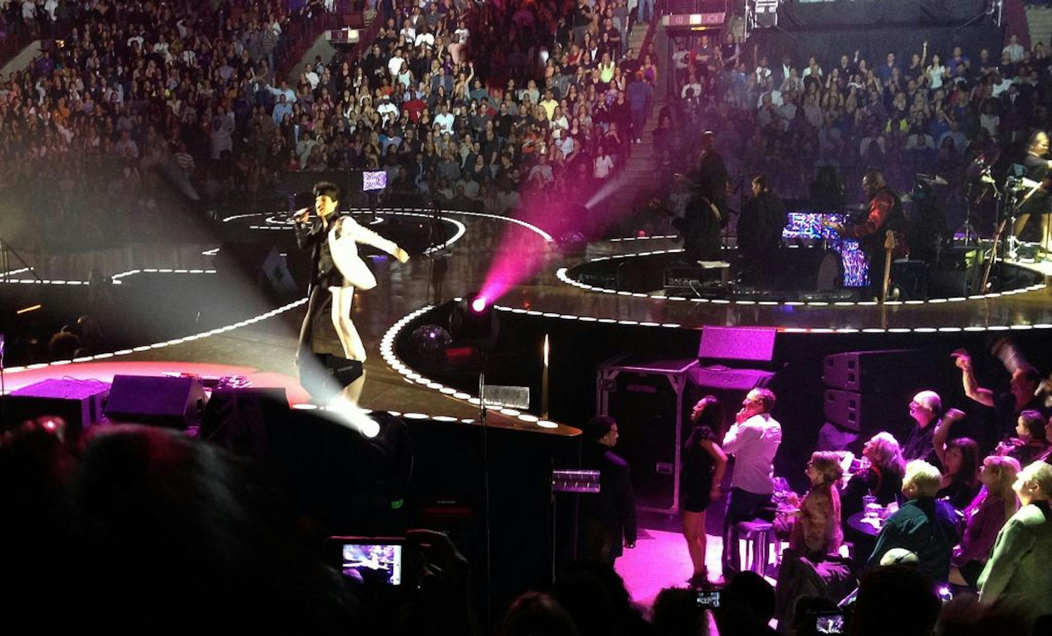 Prince performed at the United Center on Monday night. Prince is scheduled to play three consecutive night as part of Welcome 2 Chicago.