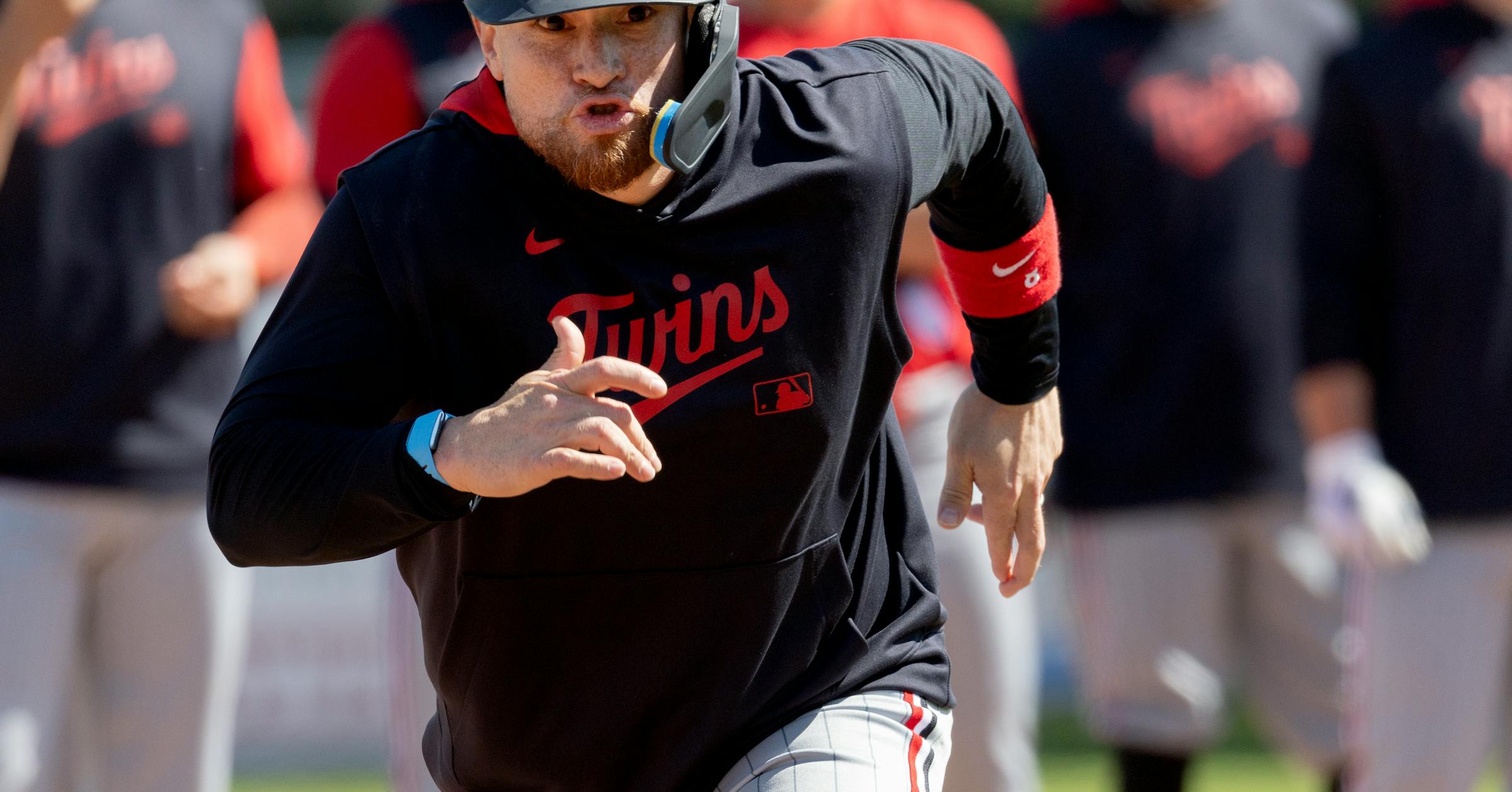 Twins put catcher Christian Vázquez on injured list because of left shoulder inflammation