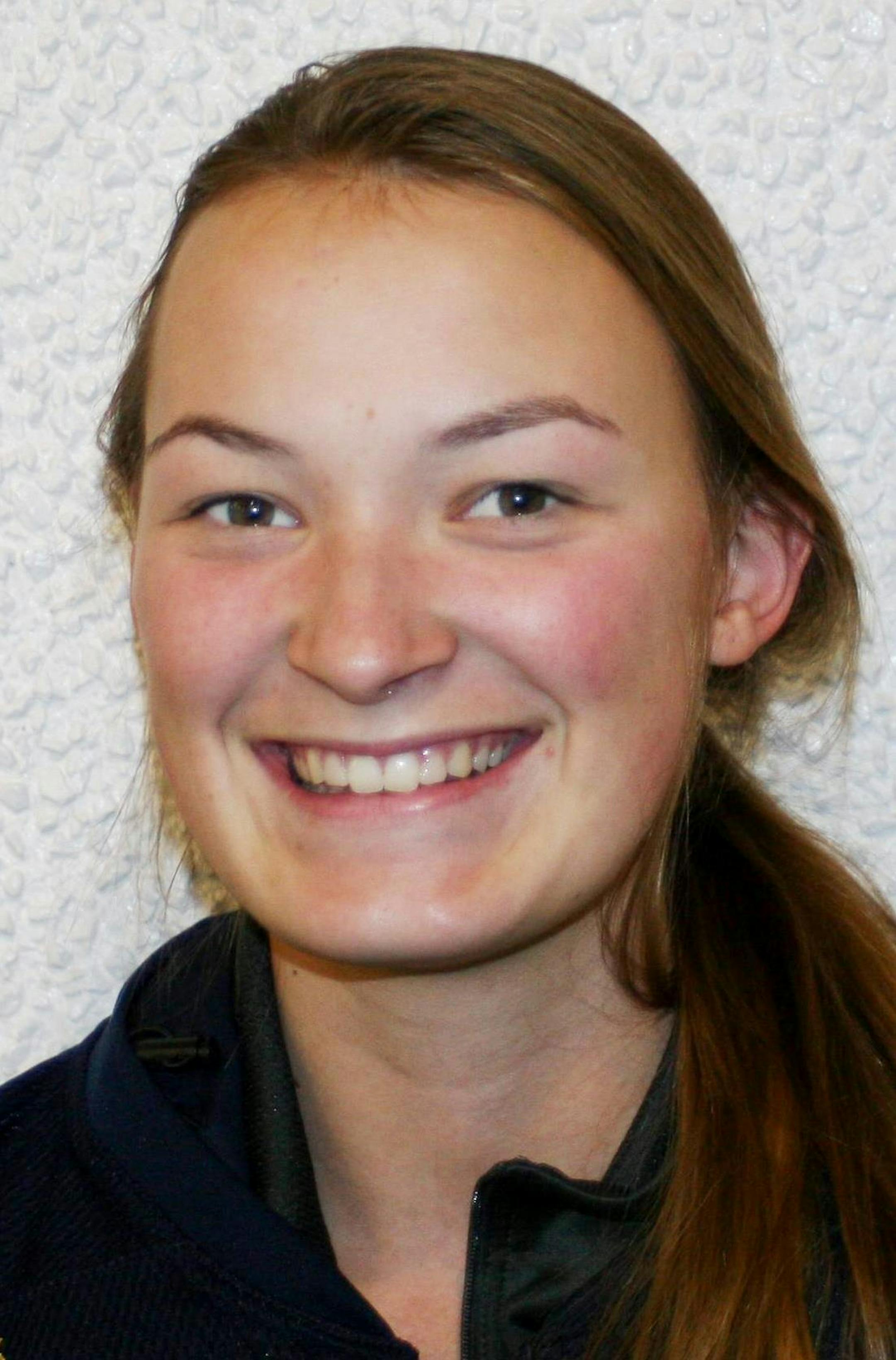 Sydney Scobee, Breck hockey, 2015-16