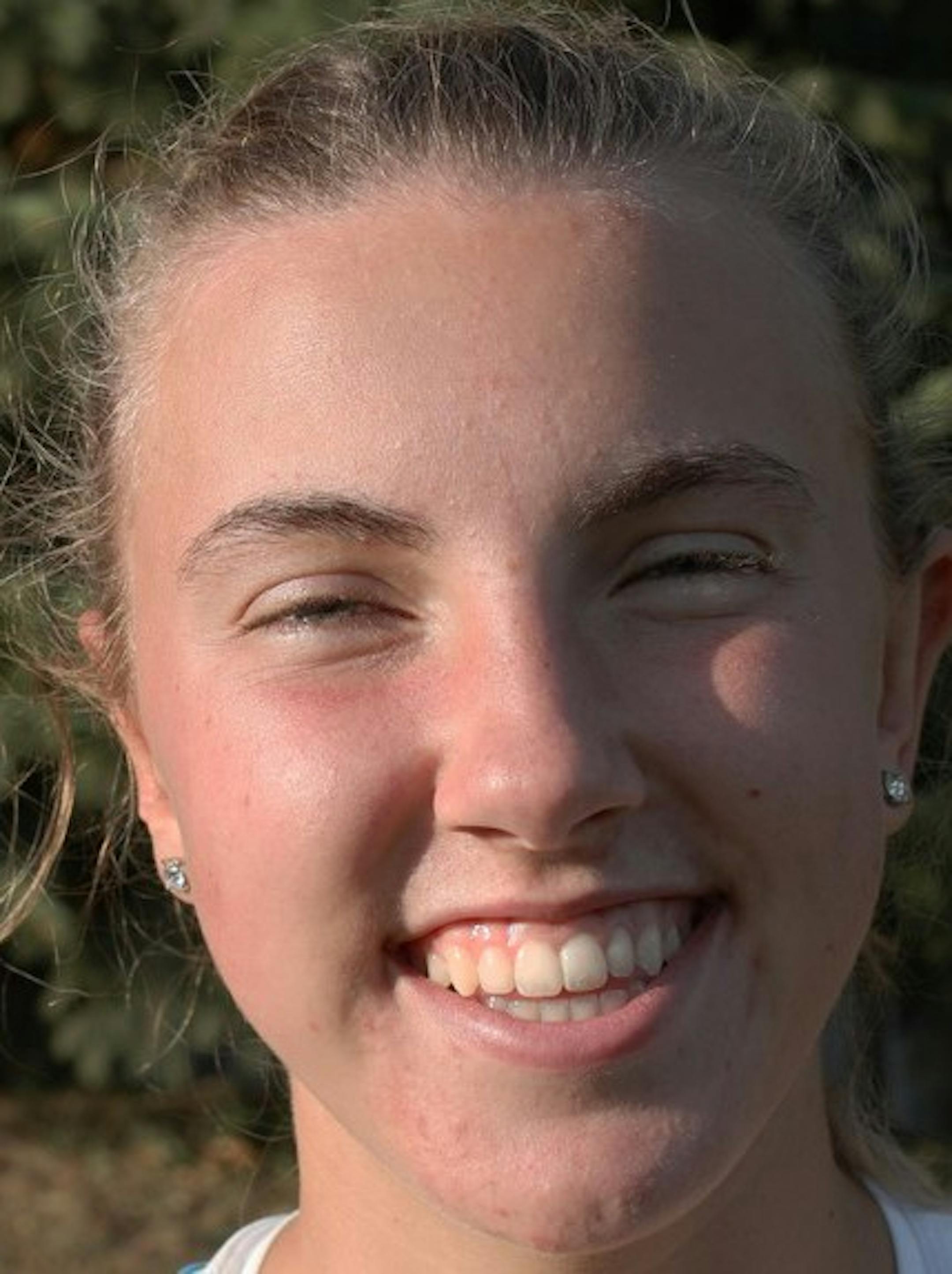 Isabelle Lynch, Bloomington Jefferson tennis, sr., 2020