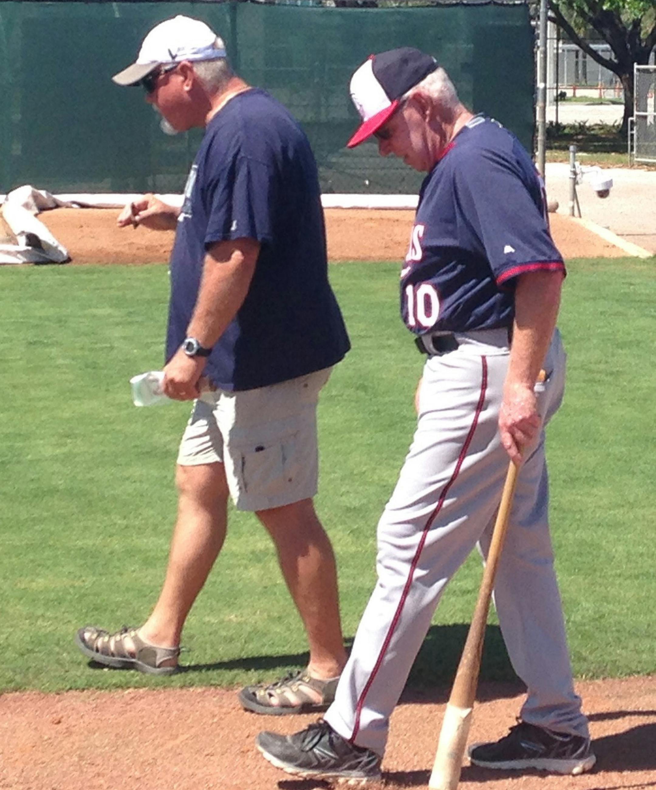 Ron Gardenhire and Tom Kelly at 2015 Spring Training.