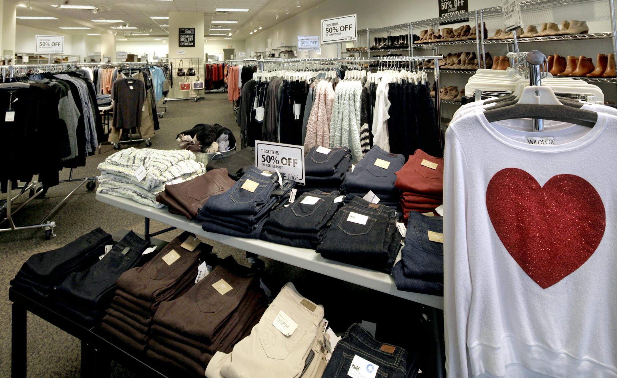 Len Druskin Outlet in City Center in Minneapolis, MN on April 16, 2013. ] JOELKOYAMA&#x201a;&#xc4;&#xa2;joel koyama@startribune.com Len Druskin Outlet in City Center
