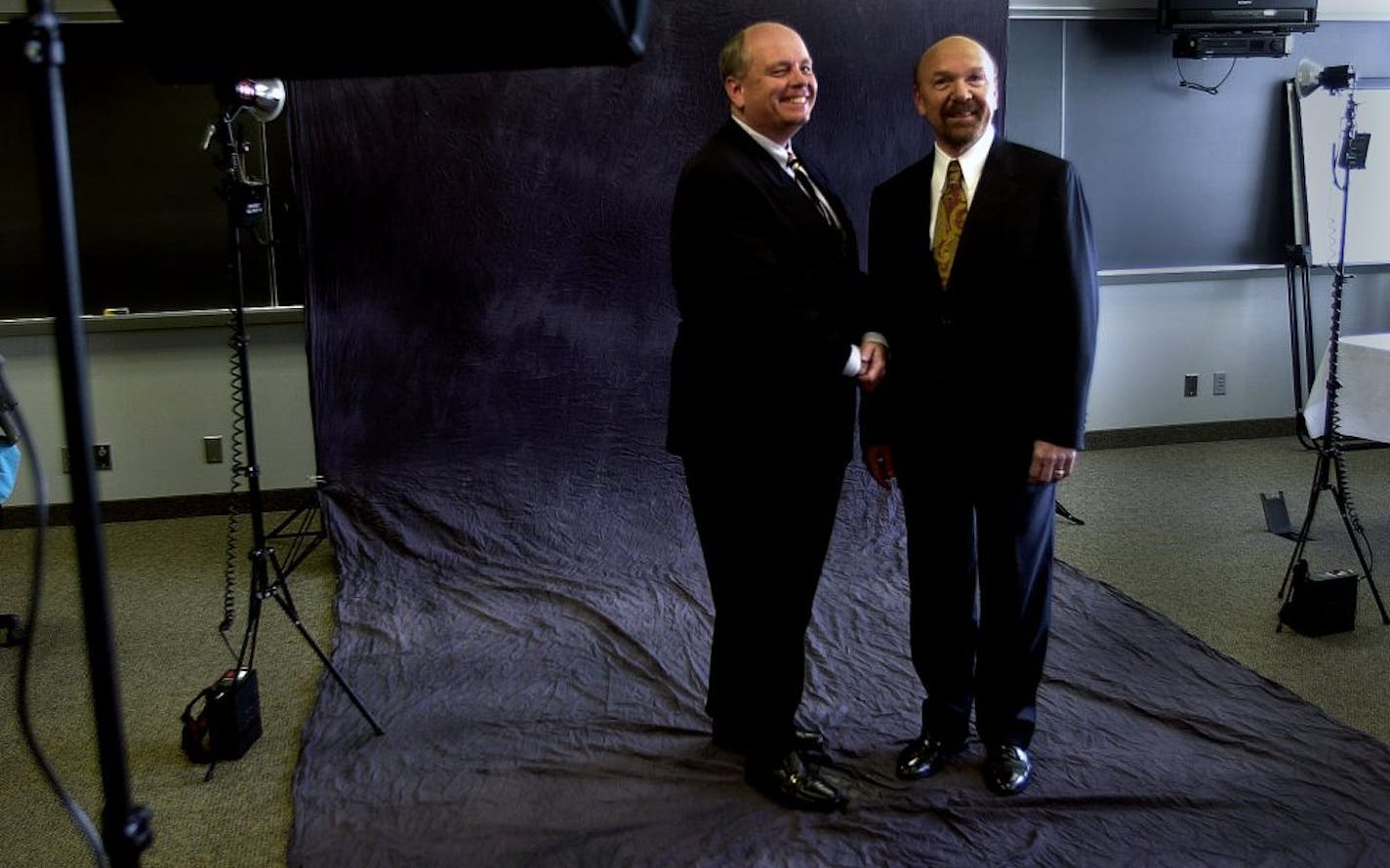 Minneapolis,MN. Tuesday 6/25/2002Best Buy Annual Meeting. l to r Brad Anderson the new CEO of Best Buy and Founder Richard Schulze pose for a corporate portrait by photographer Anthony Schreck in a class room of the University of St Thomas where the annual meeting was held.