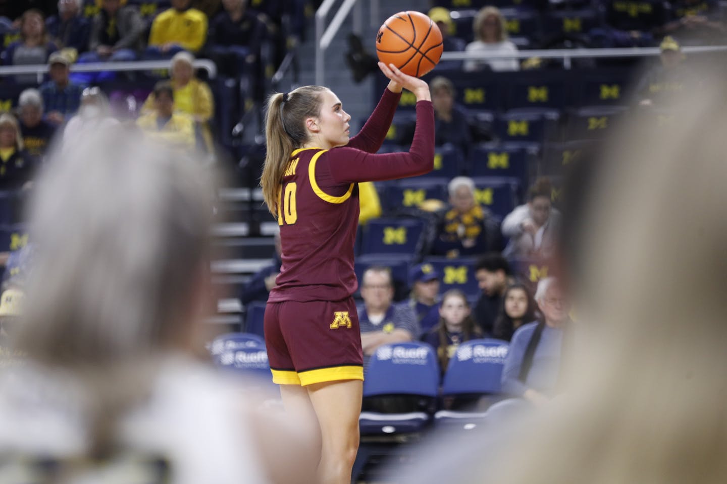 Gophers Women's Basketball Rebounds With 82-66 Victory At Michigan