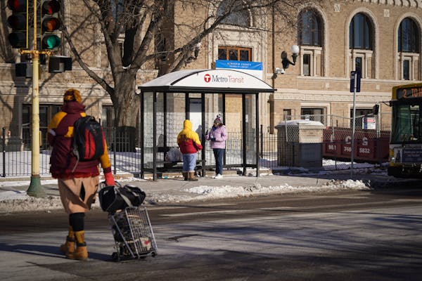 A replaced bus stop on Franklin Avenue in Minneapolis was photographed Thursday, Jan. 16, 2019. ] Shari L. Gross &#x2022; shari.gross@startribune.com 