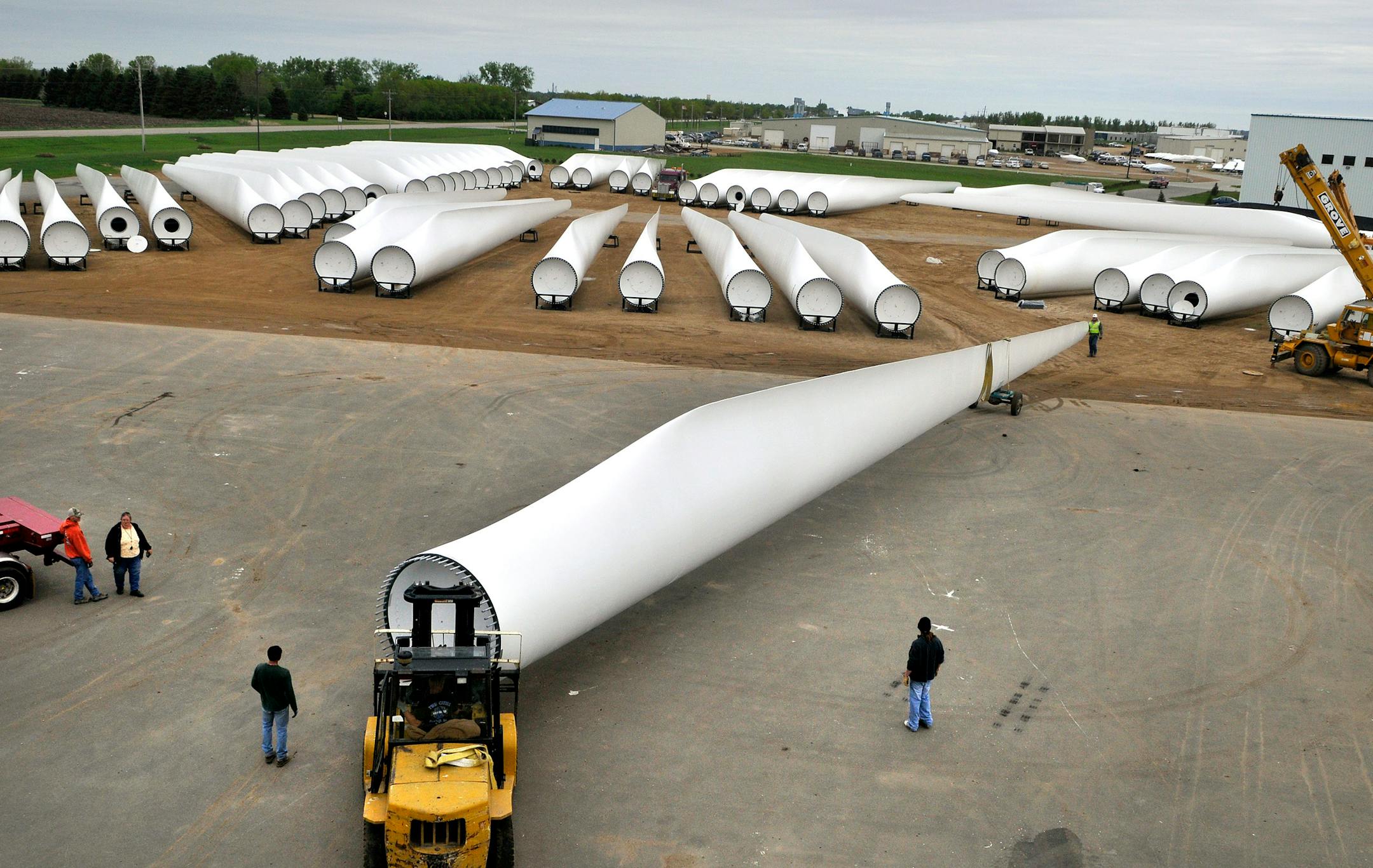 A 150-foot-long Suzlon V3 2.1 megawatt blade was moved into position for delivery to a new wind farm in Wyoming, in this photo from May 2008.