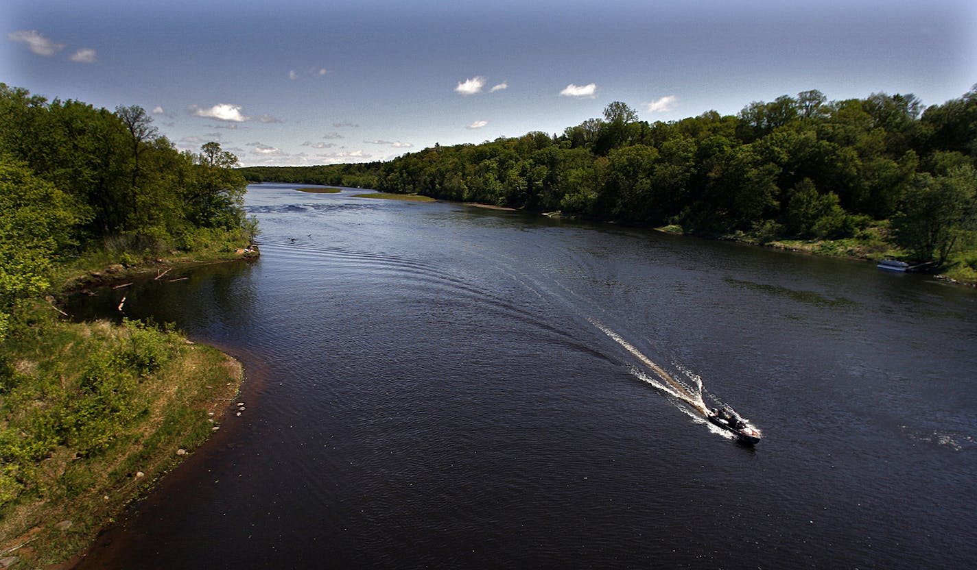 Minneapolis/May 16, 2009/10:30AM Fishermen sped along the St. Croix River near Osceola, WI. in search of a productive spot to fish. The St. Croix is also popular with canoeists and kayakers who begin trips at Taylors Falls or Osceola and often finish the day at William O&#xed;Brien State Park.