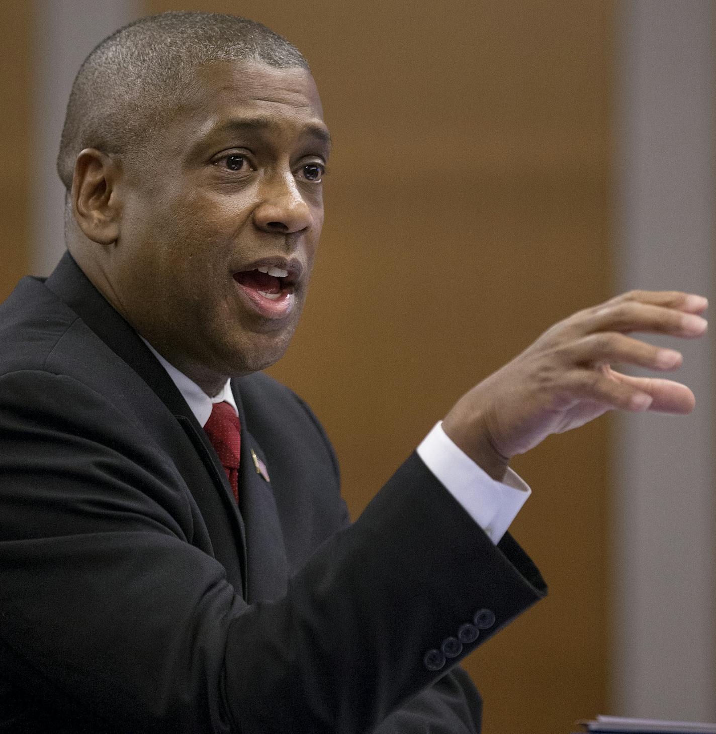 Minneapolis Public Schools superintendent candidate Kenneth Spells was interviewed by the school board on Monday evening. ] CARLOS GONZALEZ &#xef; cgonzalez@startribune.com - November 16, 2015, Minneapolis, MN, Three of six finalists for the superintendent of Minneapolis Public Schools MPS will be interviewed by board.