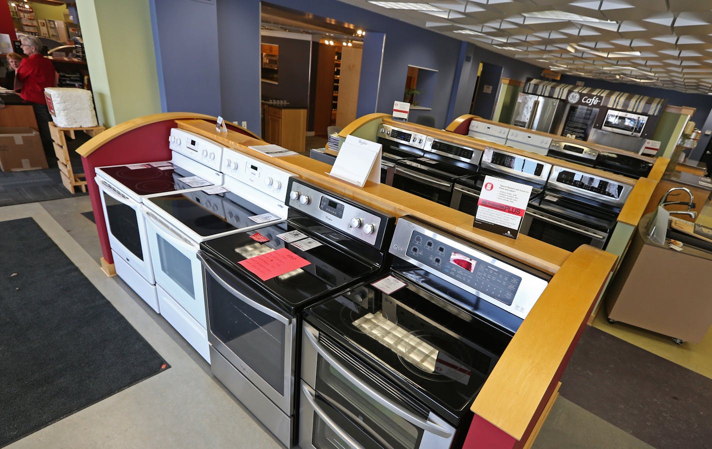 Interior of the Falcon Heights Warners Stellian photographed on 12/12/13. With the uptick in the housing market and a revival in appliance sales, one Minnesota company hopes to have an especially happy holiday season: Warners Stellian. Despite the presence of Best Buy and Sears, the family-owned business has not only survived but thrived, having expanded beyond Minneapolis-St. Paul into place like Woodbury, Apple Valley, and even Rochester. Bruce Bisping/Star Tribune bbisping@startribune.com Car