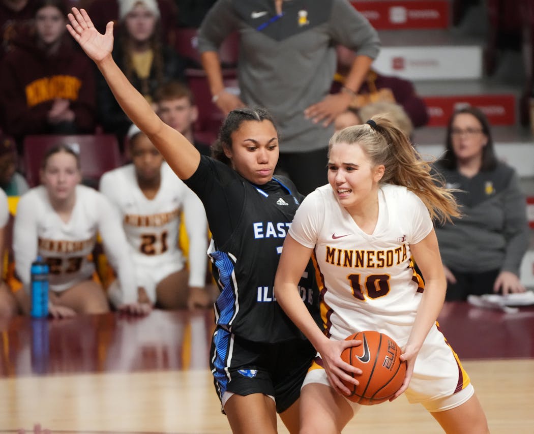 Mara Braun drove to the basket during a game in December against Eastern Illinois.