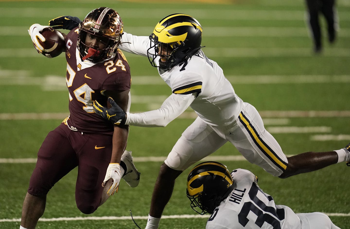 Minnesota Gophers running back Mohamed Ibrahim (24) ran for a touchdown against Michigan Wolverines defensive back Makari Paige (7) in the first half. ] Mark Vancleave Ð The Minnesota Gophers played the Michigan Wolverines on Saturday, Oct. 24, 2020 at TCF Bank Stadium in Minneapolis. ORG XMIT: MIN2010241954000148