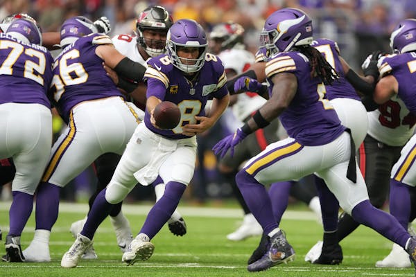 Little to like in underwhelming debut for new Vikings running game