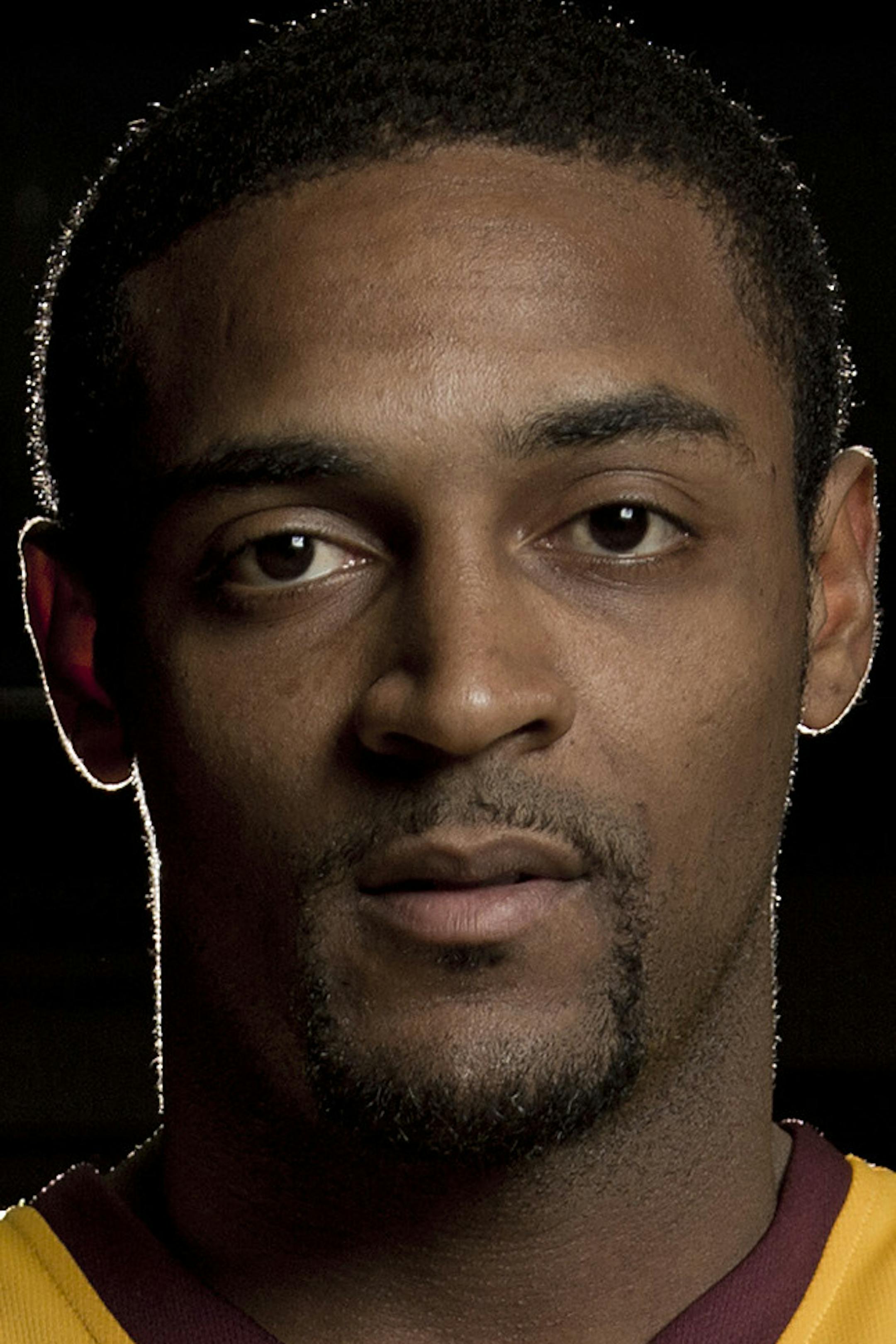 Gophers senior guard Malik Smith