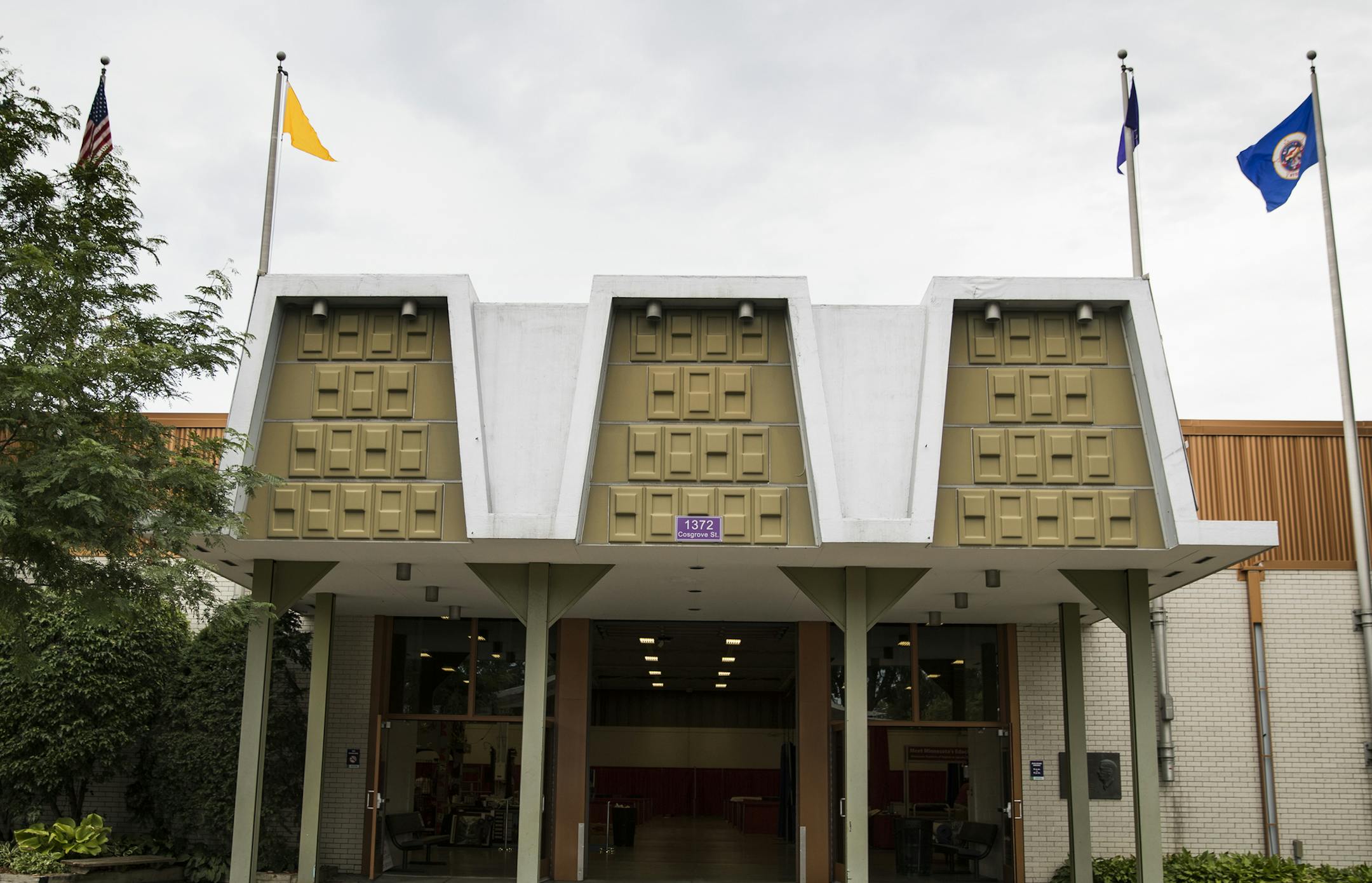 The Education Building at the Minnesota State Fairgrounds. ] (Leila Navidi/Star Tribune) leila.navidi@startribune.com BACKGROUND INFORMATION: At the Minnesota State Fairgrounds in Falcon Heights on Thursday, August 18, 2016. The State Fair boasts a surprising number of buildings that typify the architectural styles of the era -- from the Art Moderne Horticulture Building to the Mid-Century modern of the Education Building.
