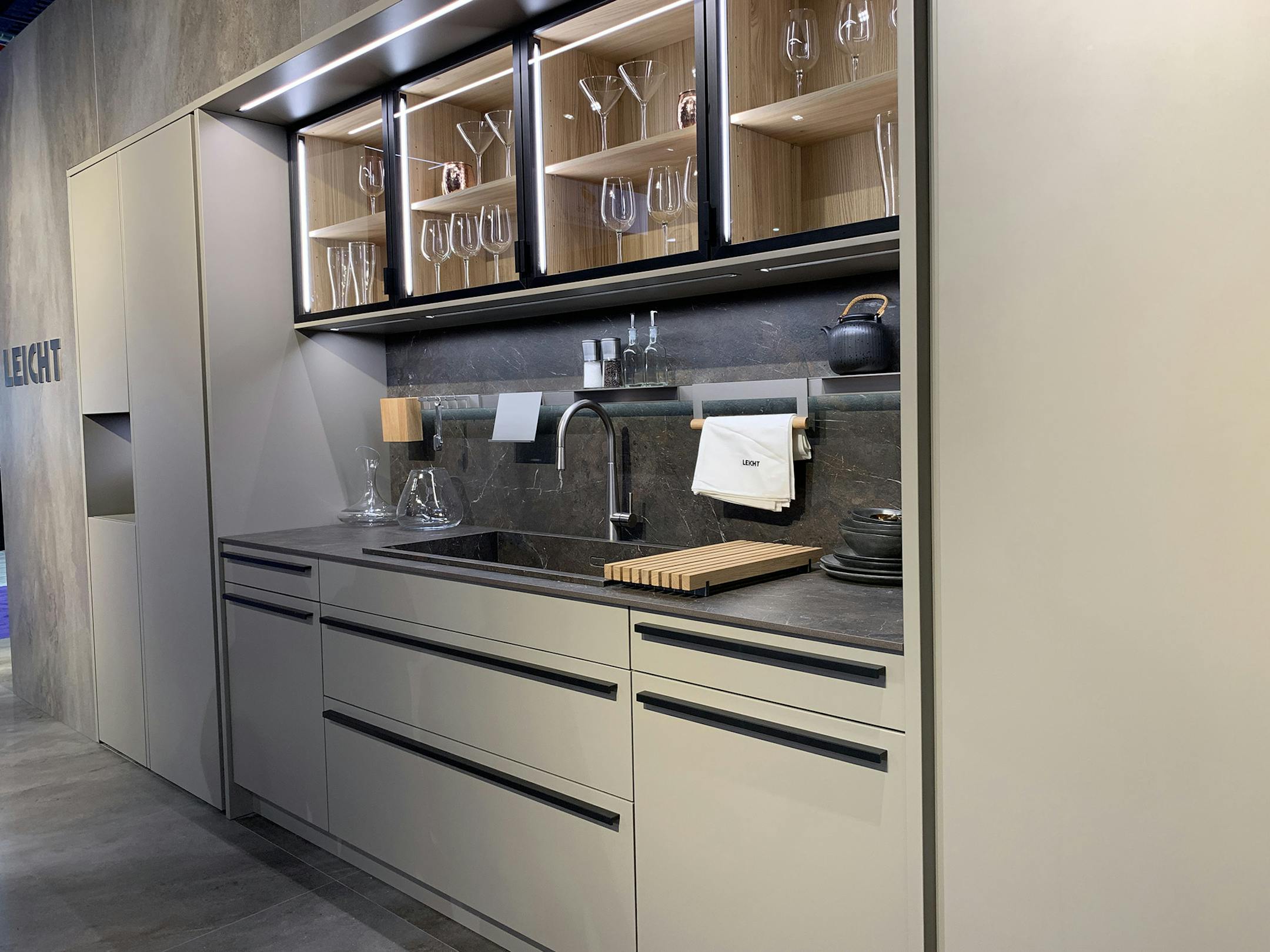 Porcelain remained popular material and many companies have introduced it as a modern kitchen countertop solution.