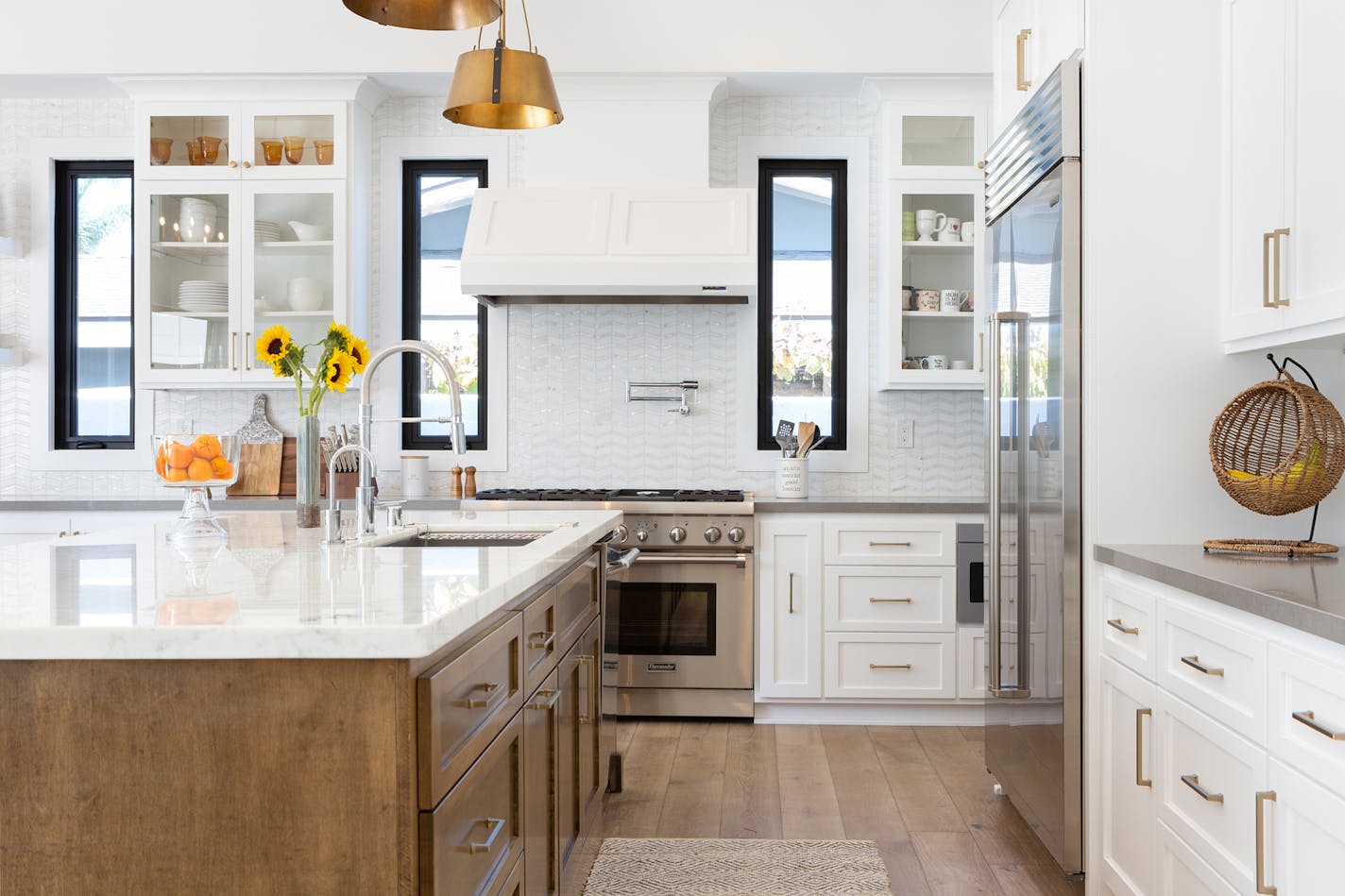 Islands with contrasting countertops are more common.