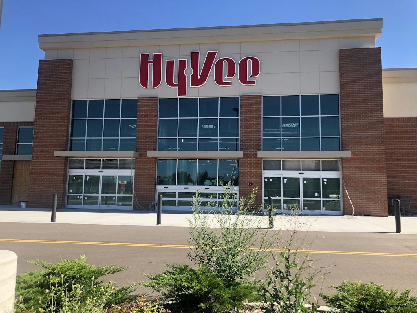 The exterior of the Hy-Vee in Spring Lake Park is completed, but interior work has not begun. (JOHN EWOLDT/Star Tribune)