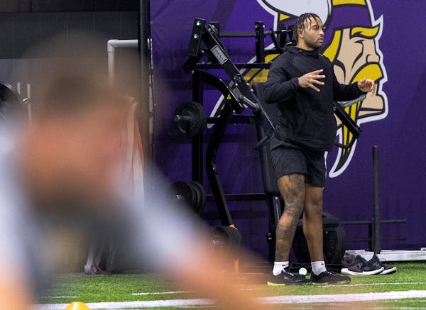Vikings tight end Irv Smith Jr. took limited reps in spring practice as he recovers from a torn meniscus.