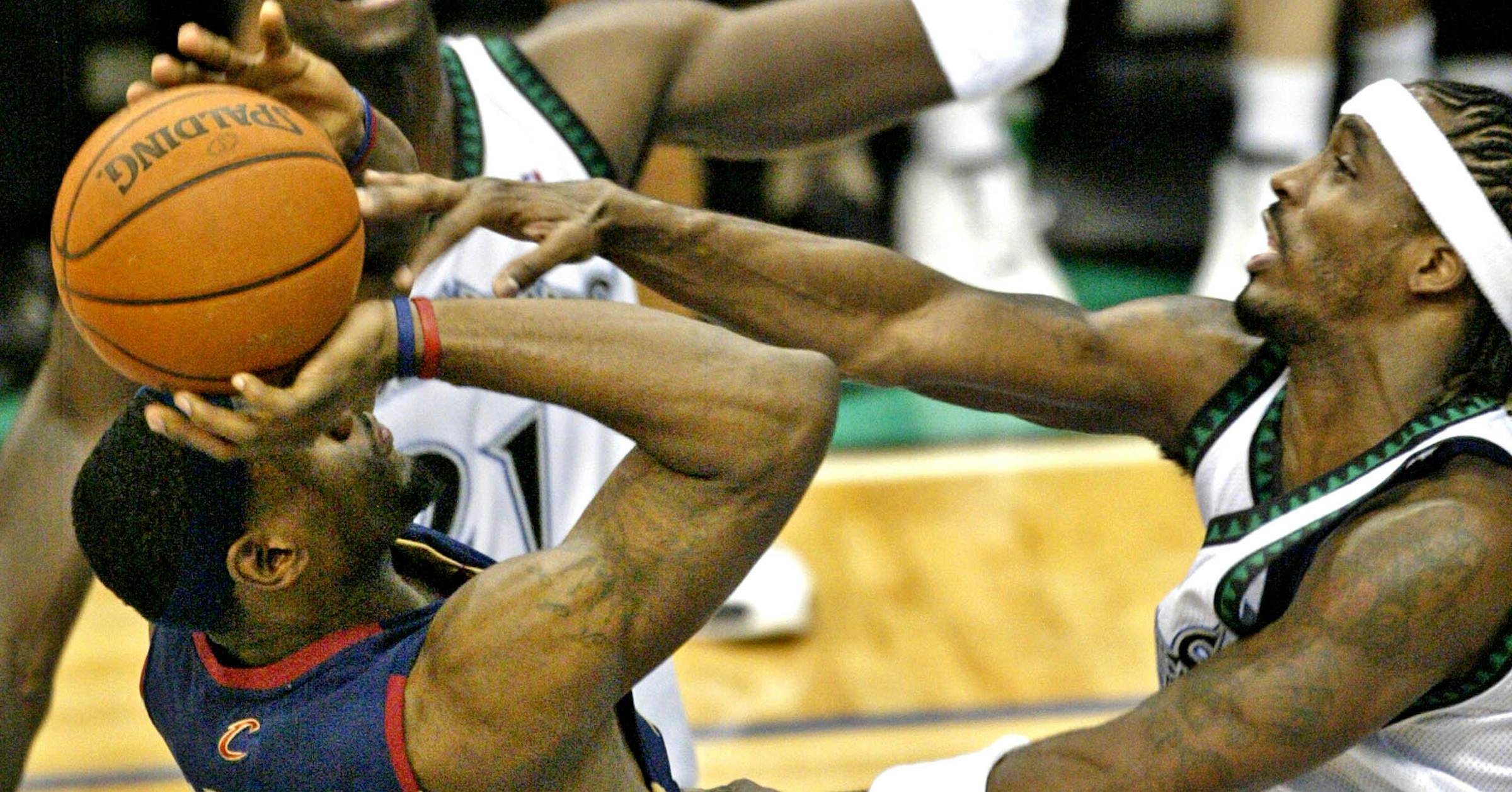 Ricky Davis weighs in on LeBron James, his teammate for 22 games