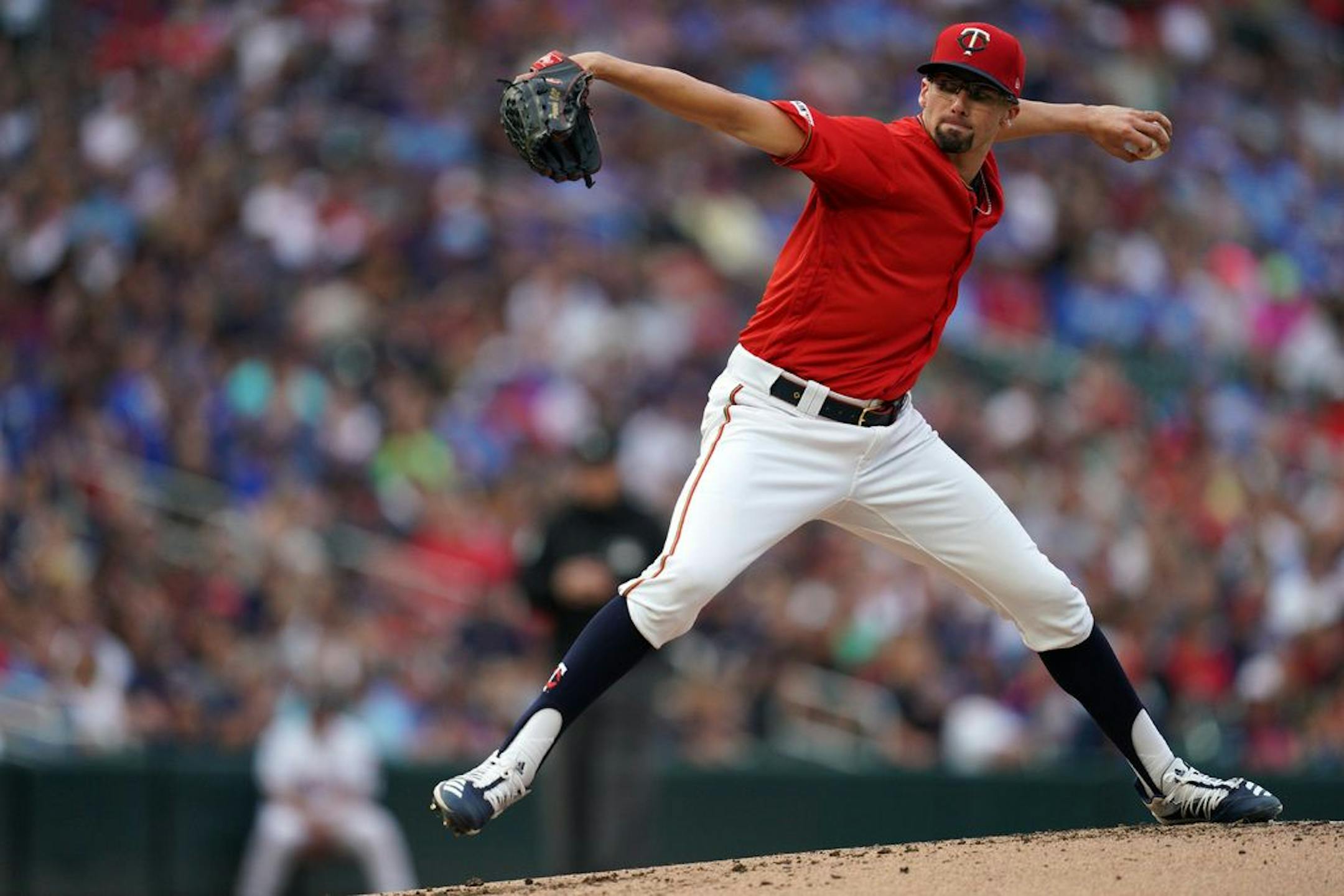 Minnesota Twins starting pitcher Devin Smeltzer (31) delivered a pitch in the second inning.